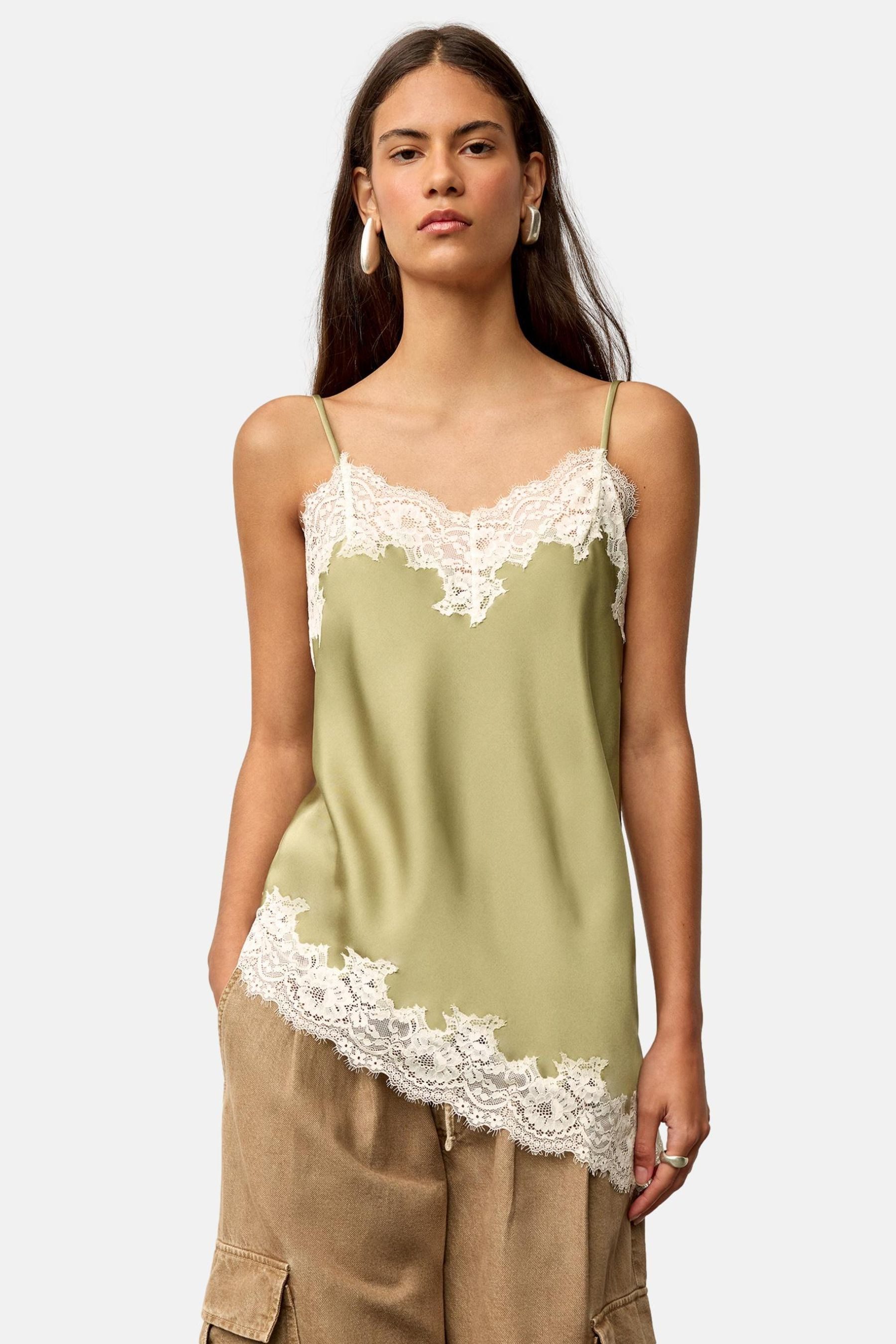 Bhoem Trägertop Cami-Trägertop mit Spitze und asymmetrischem Saum (1-tlg)