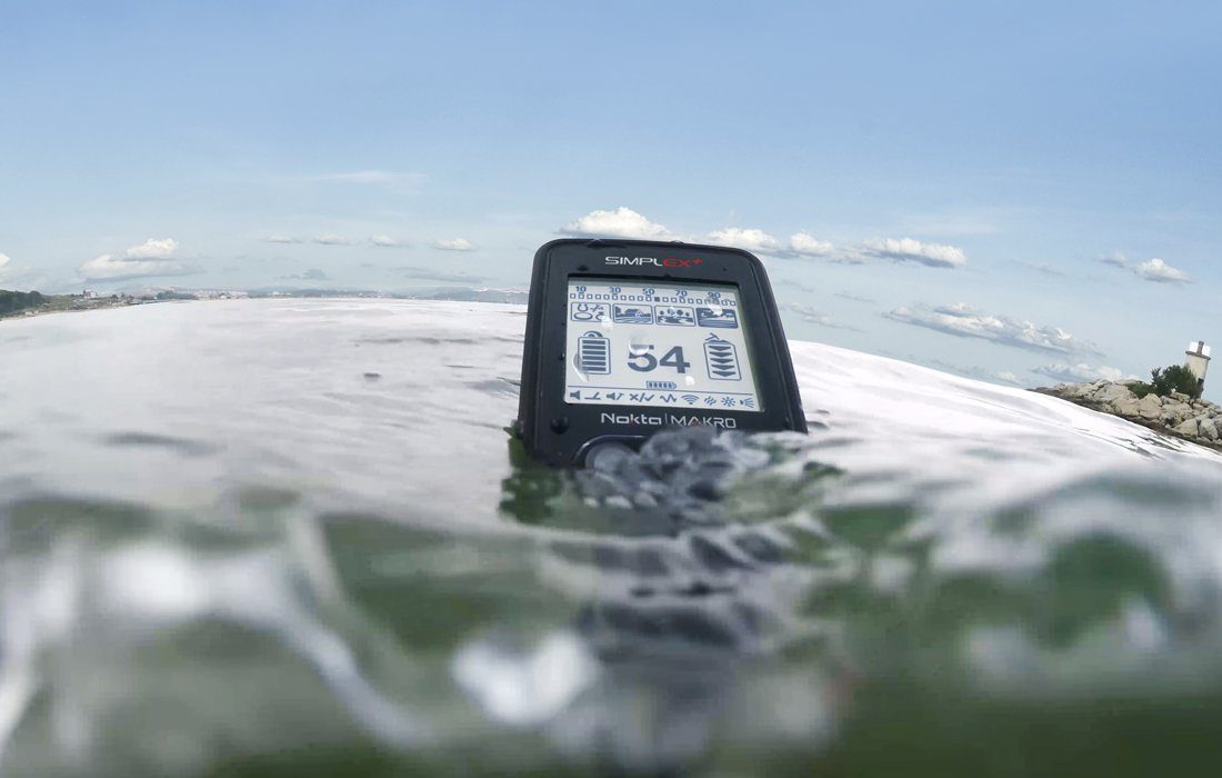 Nokta Metalldetektor Simplex+ wasserdicht bis 3 m, ideal für Einsteiger, VLF, Vibration, Beleuchtung