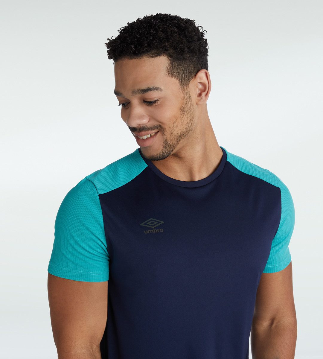 Umbro T-Shirt Trainings Pro Training Poly Tee navyblau/aqua Herren