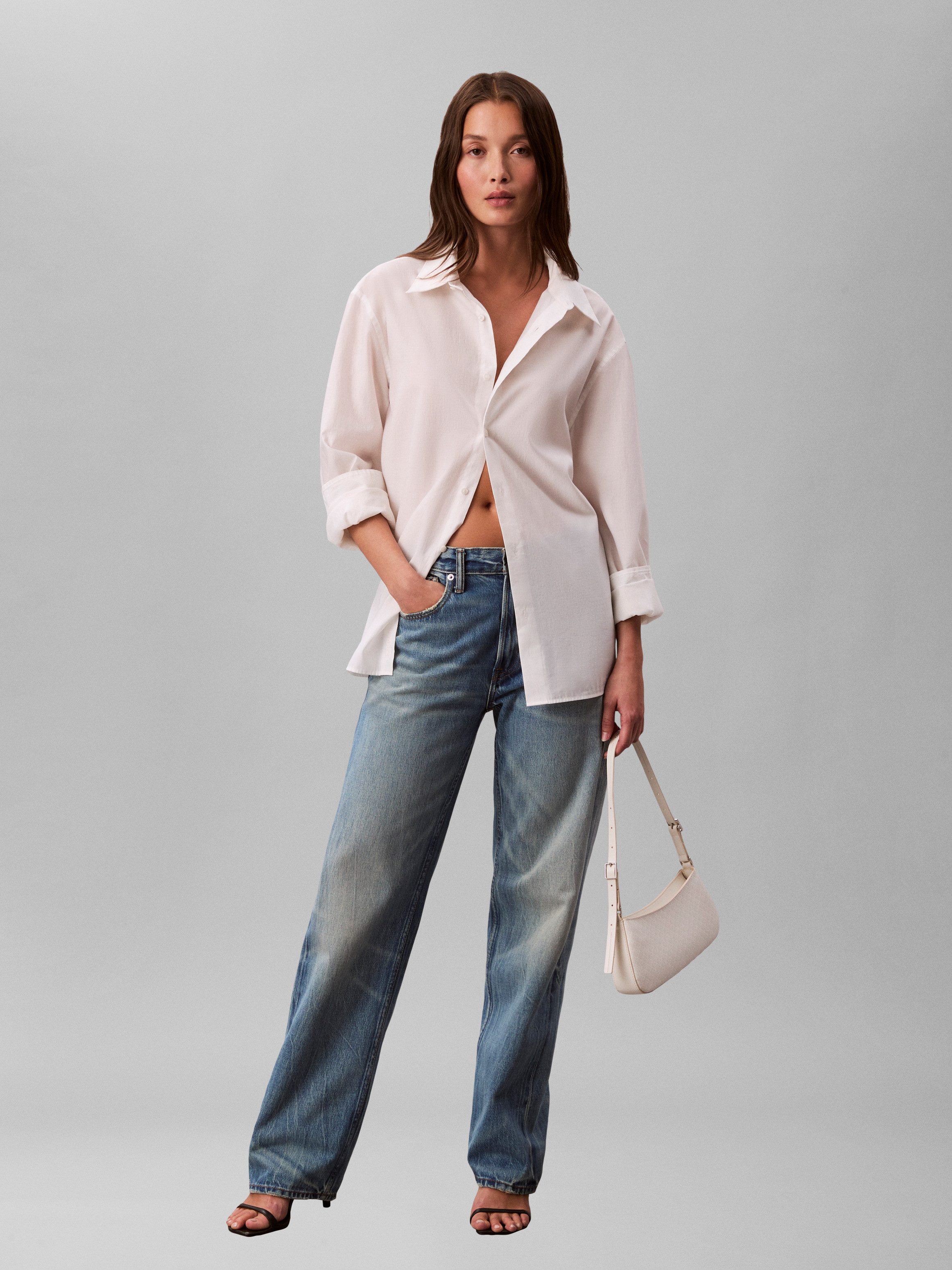 Calvin Klein Schultertasche EMBLEM AOP SMALL SHOULDER BAG, Damen Umhängetasche, Tragetasche Handtasche mit CK-Logodruck