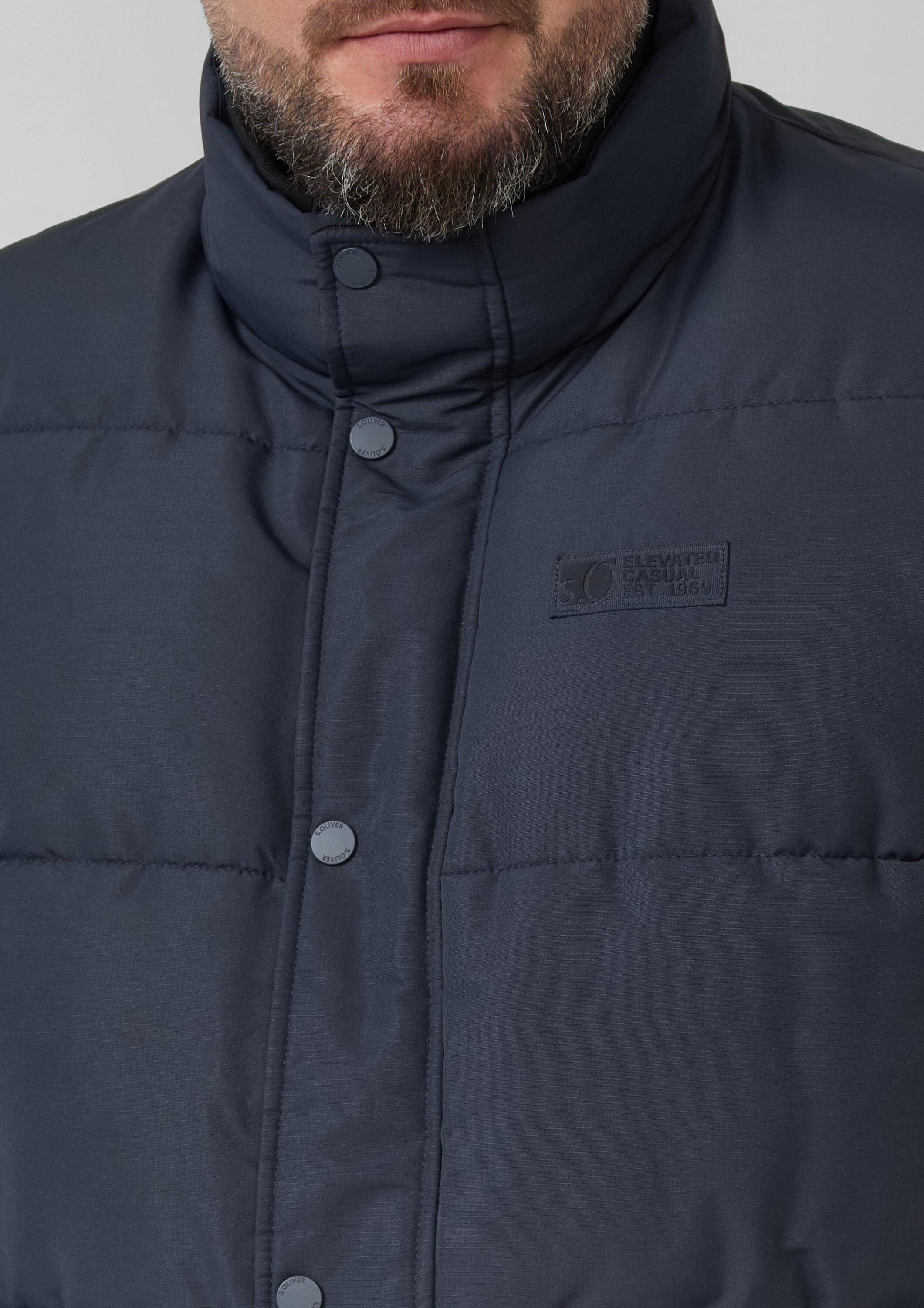s.Oliver Outdoorjacke Outdoor-Weste Sportive Steppweste mit Logo-Details
