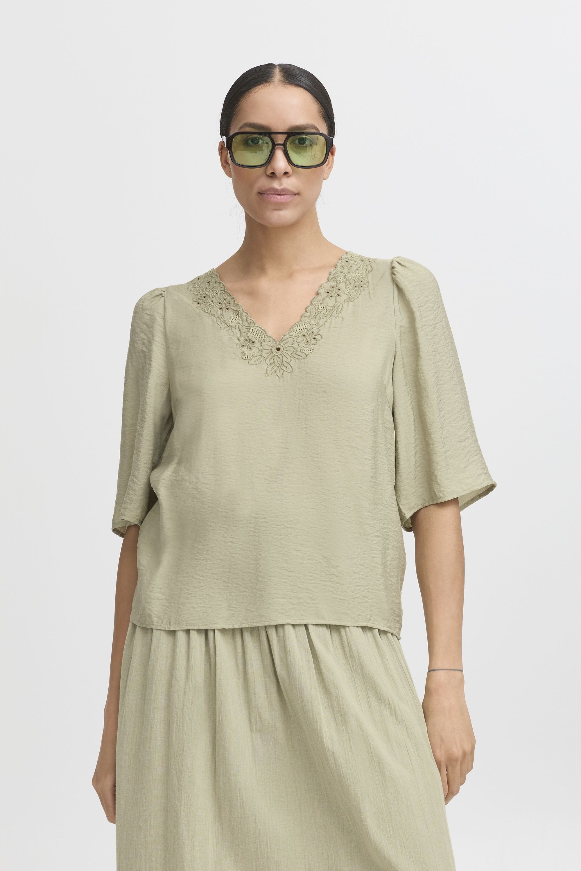 Klassische Bluse BYHAVALA