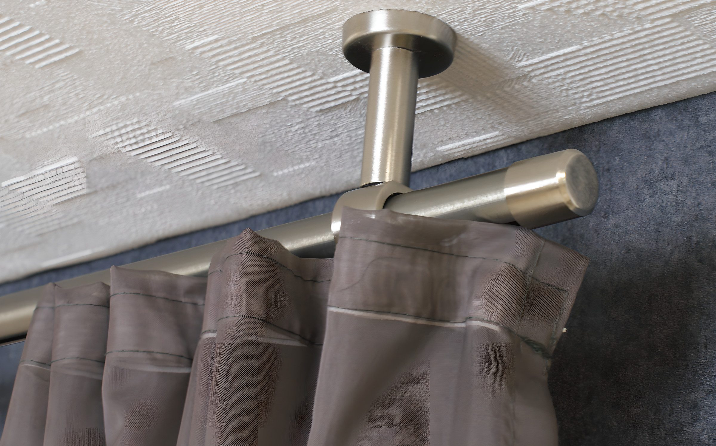 iso-design Gardinenstange Innenlauf zur Deckenmontage 20 mm Durchmesser variabler Deckenabstand, Ø 20 mm, kürzbar, Deckenmontage, geschraubt, Aluminium, Deckena – Bild 2 von 5
