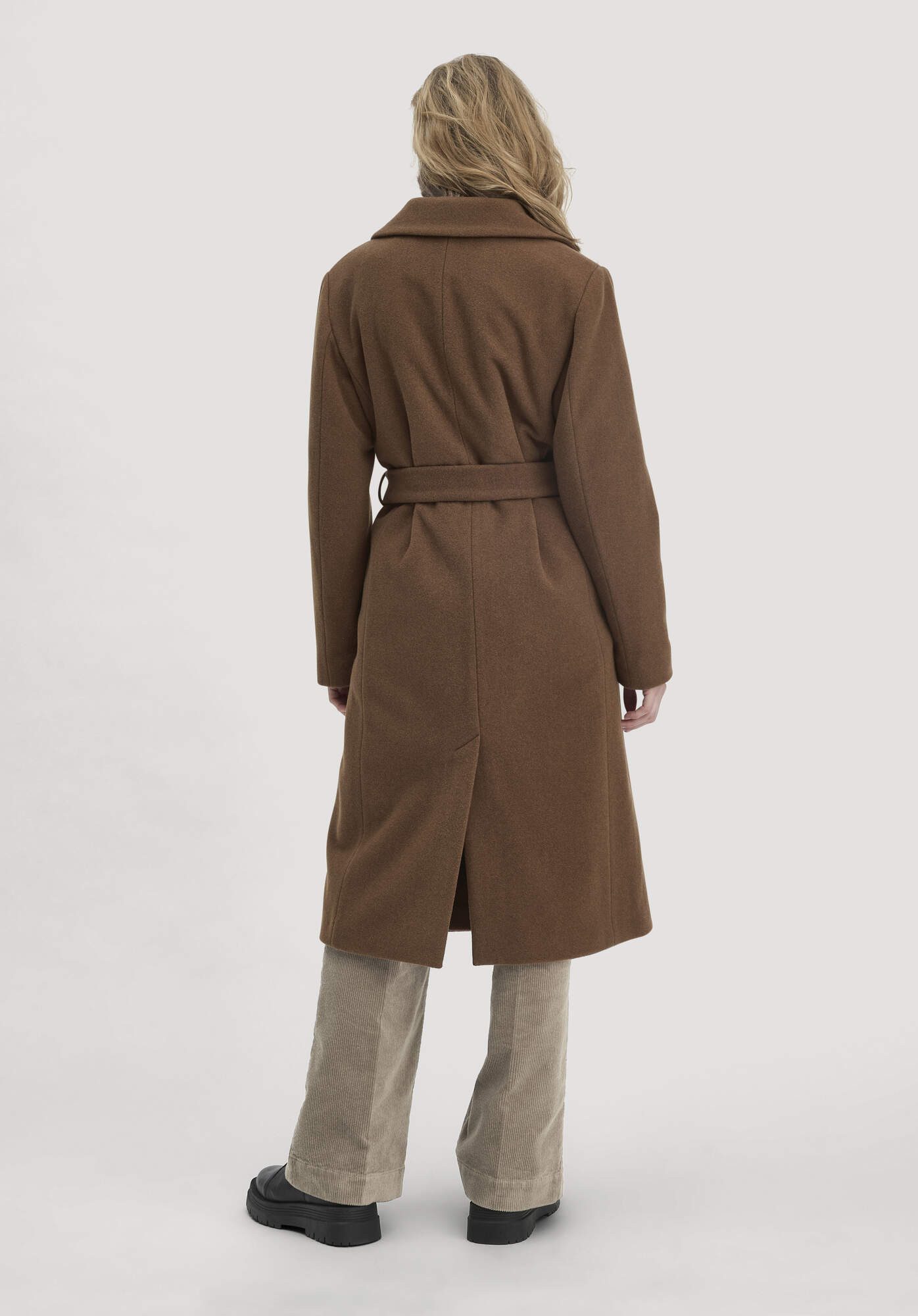 Hessnatur Wintermantel Regular aus reiner Bio-Schurwolle (1-tlg)