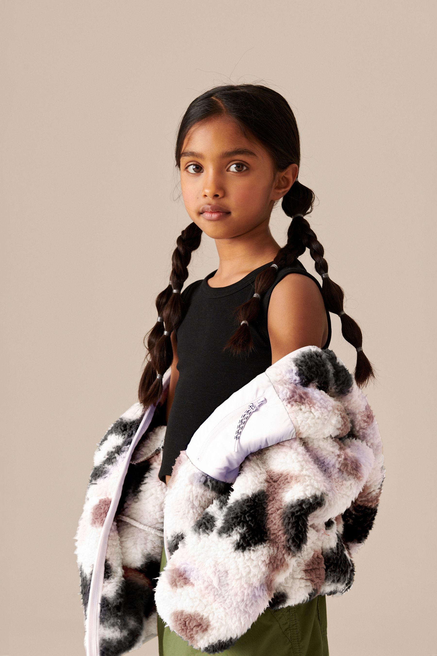 Next Kapuzenfleecejacke Fleece-Kapuzenjacke aus Borg mit durchgehendem RV (1-St)