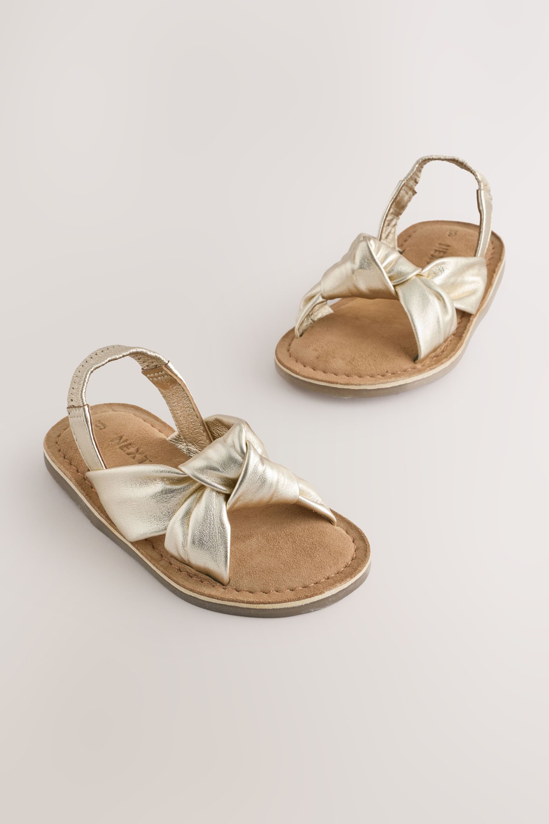Next Ledersandalen mit Knoten vorne Sandale (1-tlg)