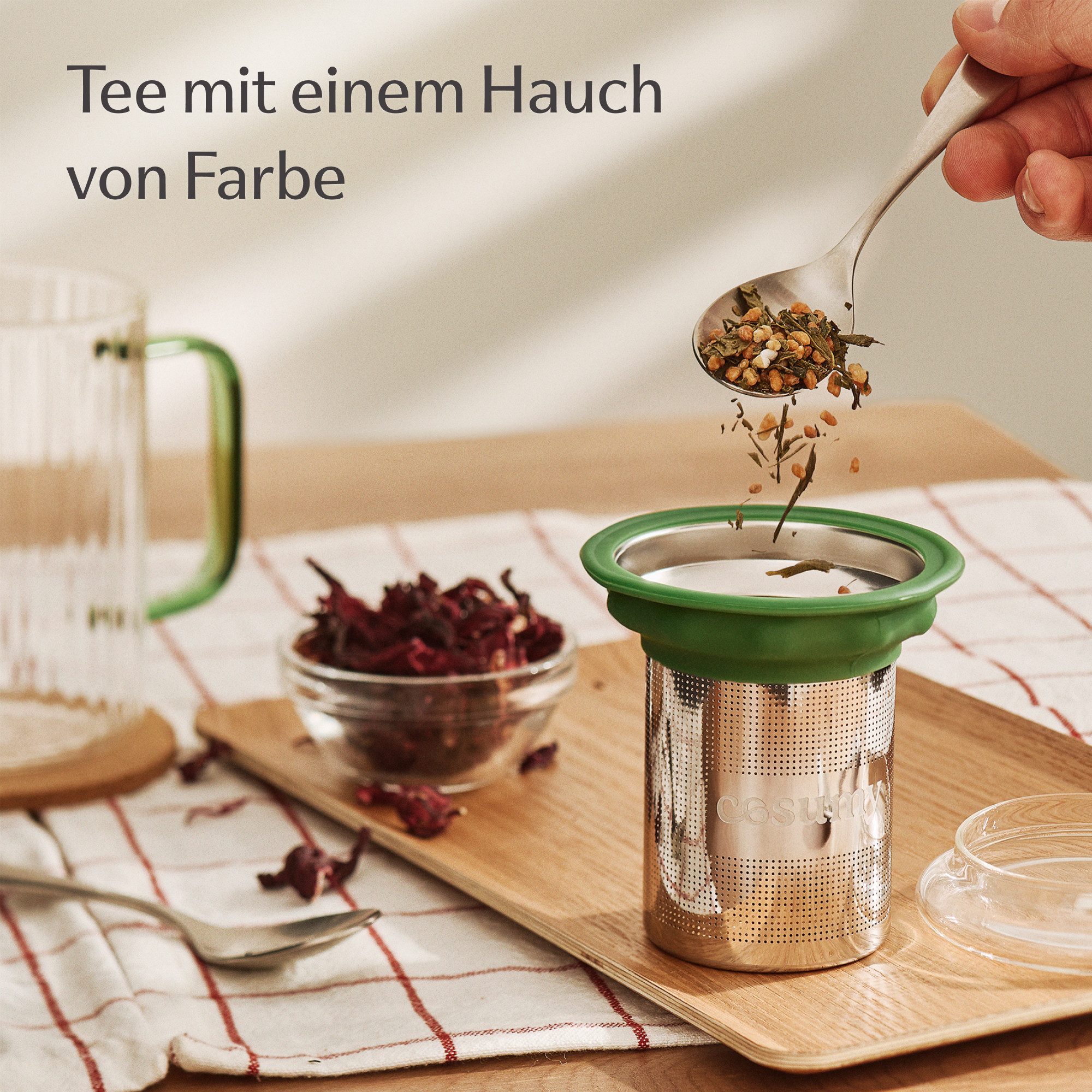 Cosumy Teeglas Teetasse mit Deckel und Sieb 450ml Grün, 1-tlg., Borosilikatglas, Edelstahl, Kork, Edelstahlfilter – Bild 5 von 5