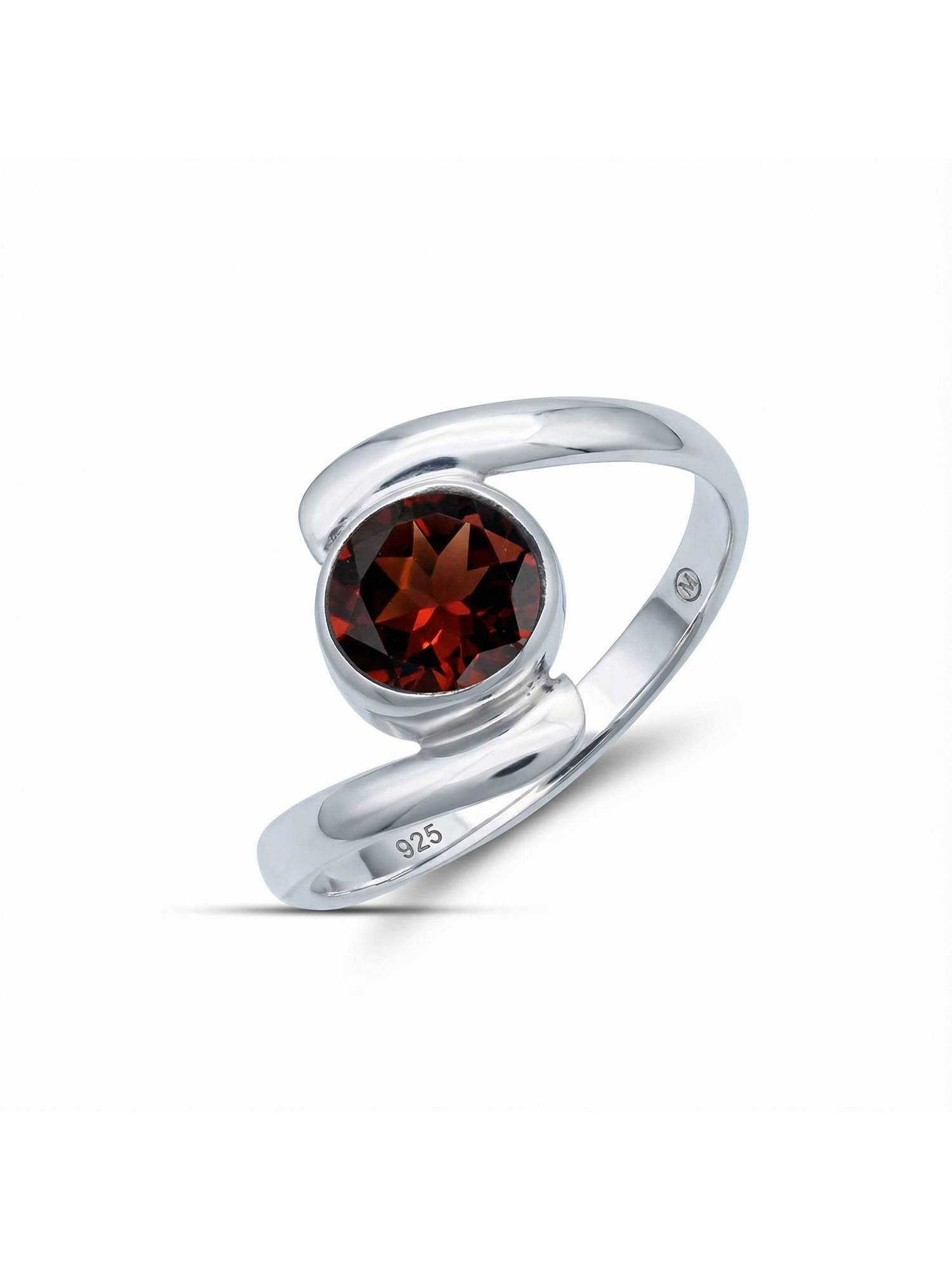 Silberring SAMAYA aus 925 Silber mit Granat facettiert