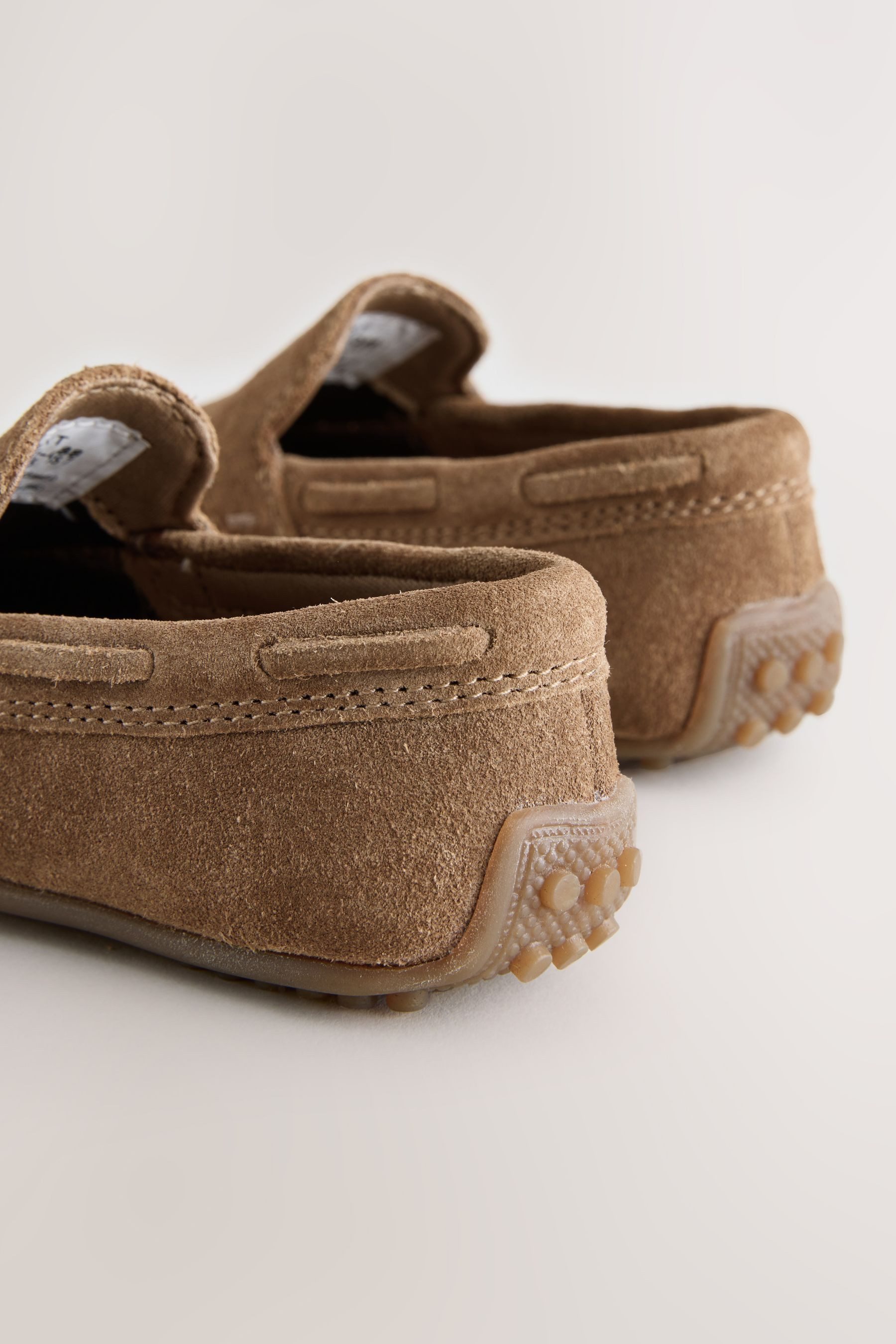 Next Schlupf-Loafer aus Veloursleder, weite Passform Loafer – Bild 4 von 5