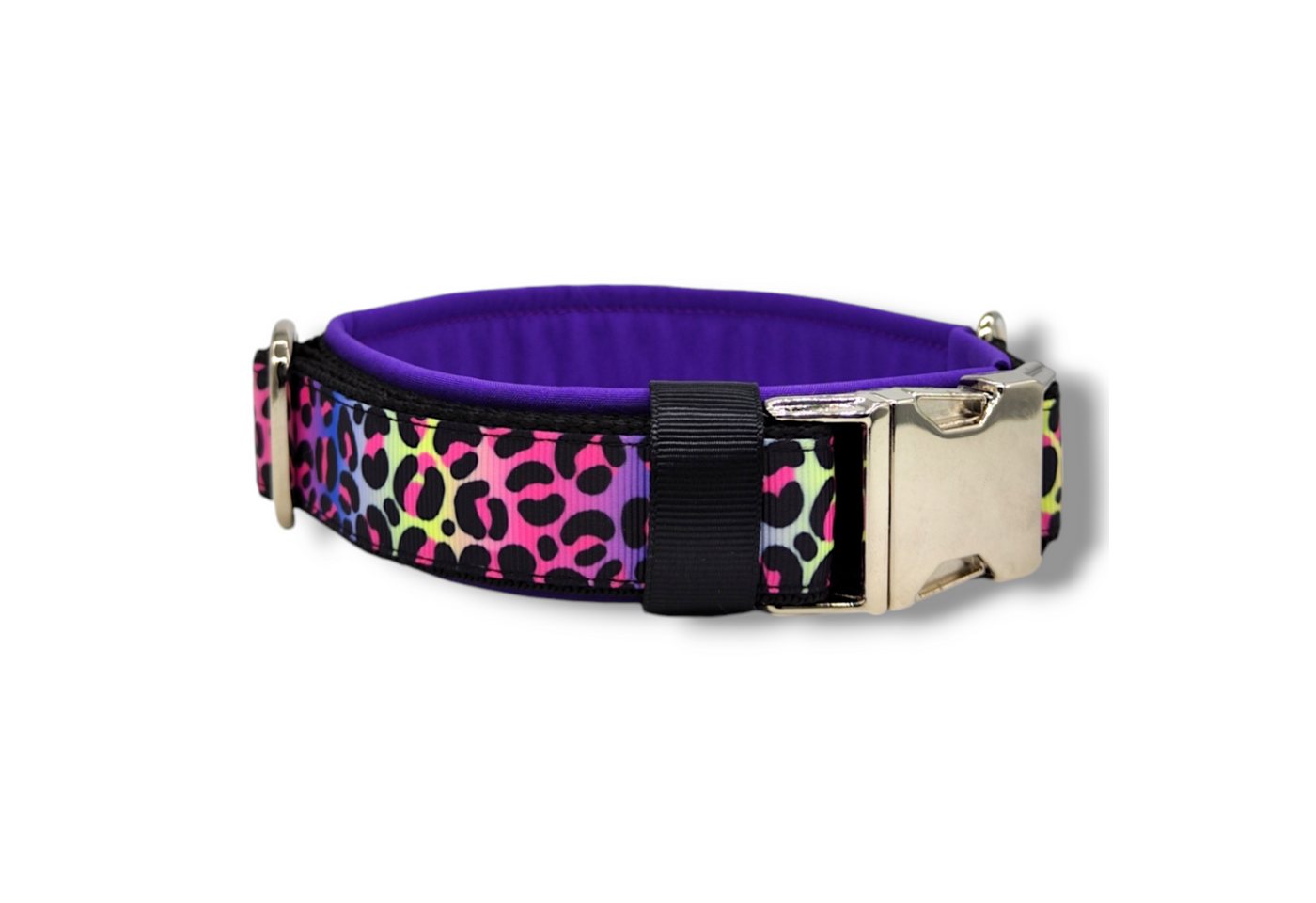 Thumbnail - D by E Couture Hunde-Halsband "Rainbow Leo Love II", gepolstert, verstellbar, 40mm breit, Handmade
