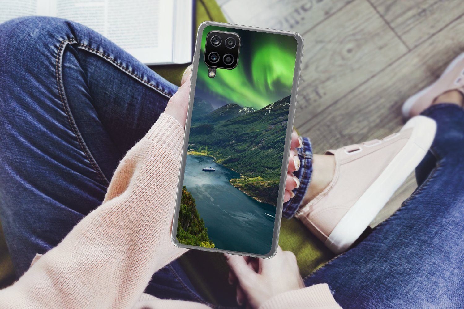 MuchoWow Handyhülle für Samsung Galaxy A12 Nordlichter - Berg - Boot - Norwegen, Smartphone-Bumper, Print, Handy Schutzhülle Dünn