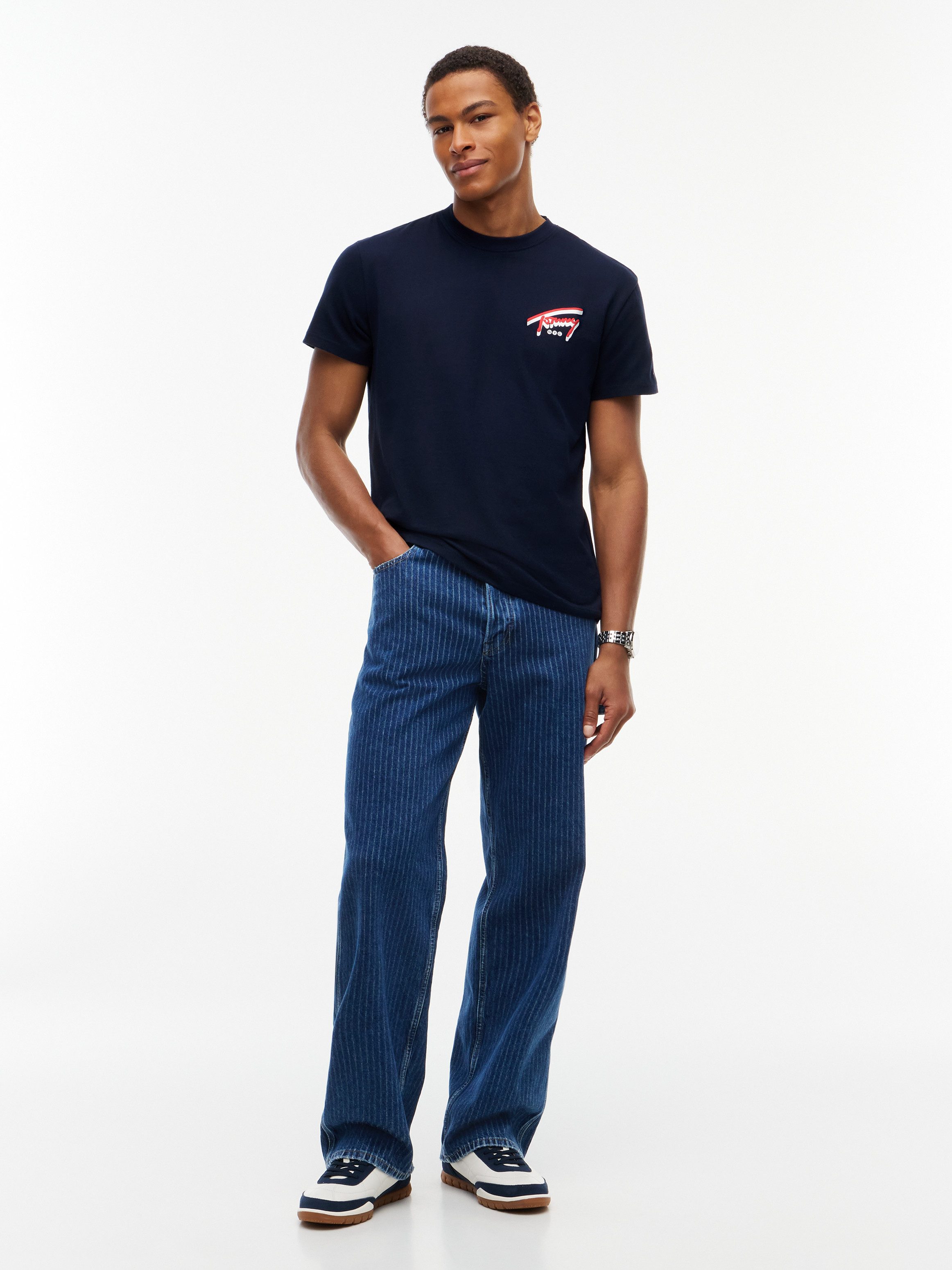 Tommy Jeans T-Shirt REGULAR SIGN BACKPRINT TEE Regular fit mit Markenprint – Bild 4 von 5