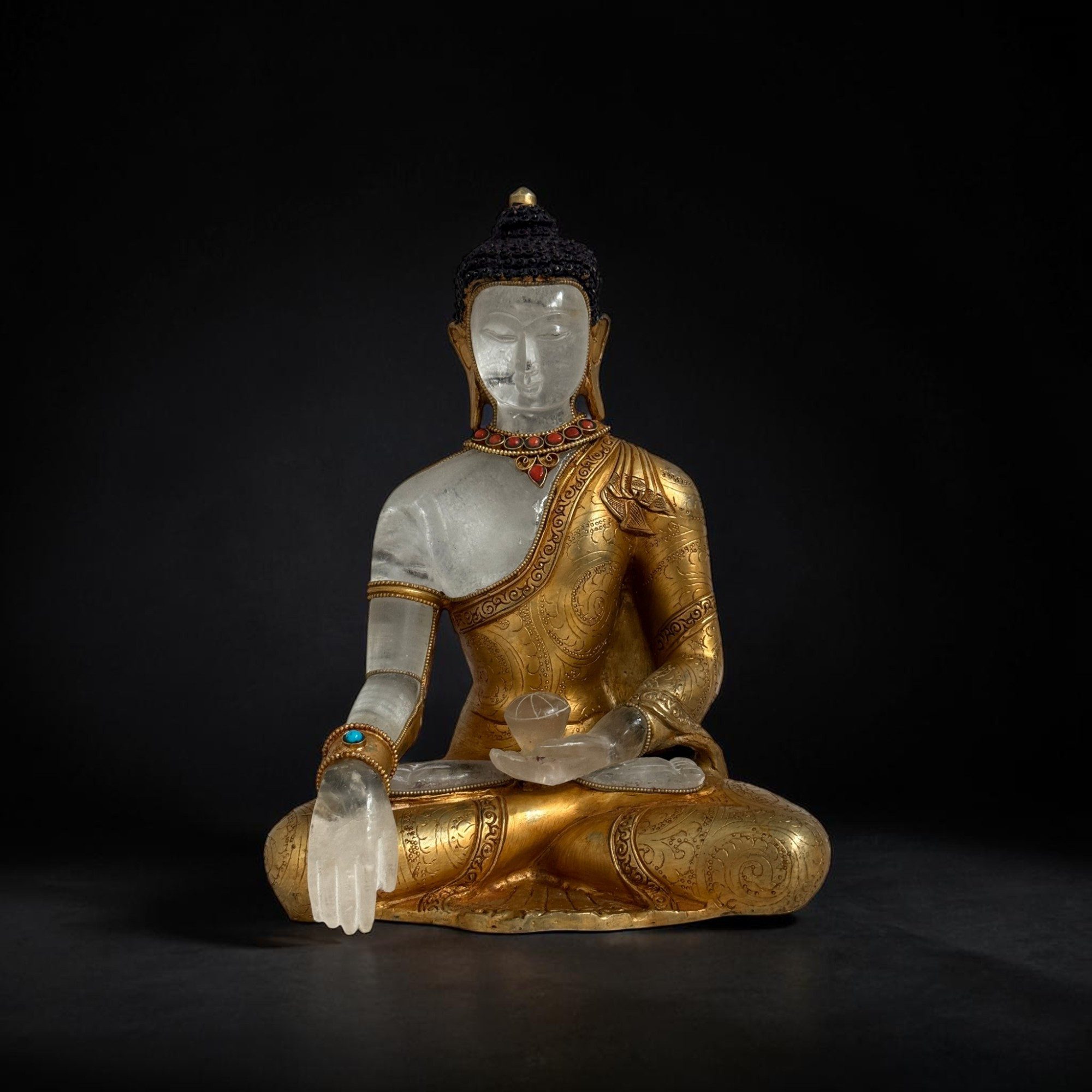 Asien LifeStyle Buddhafigur Buddha Bronze Figur feuervergoldet mit Bergkristall aus Nepal
