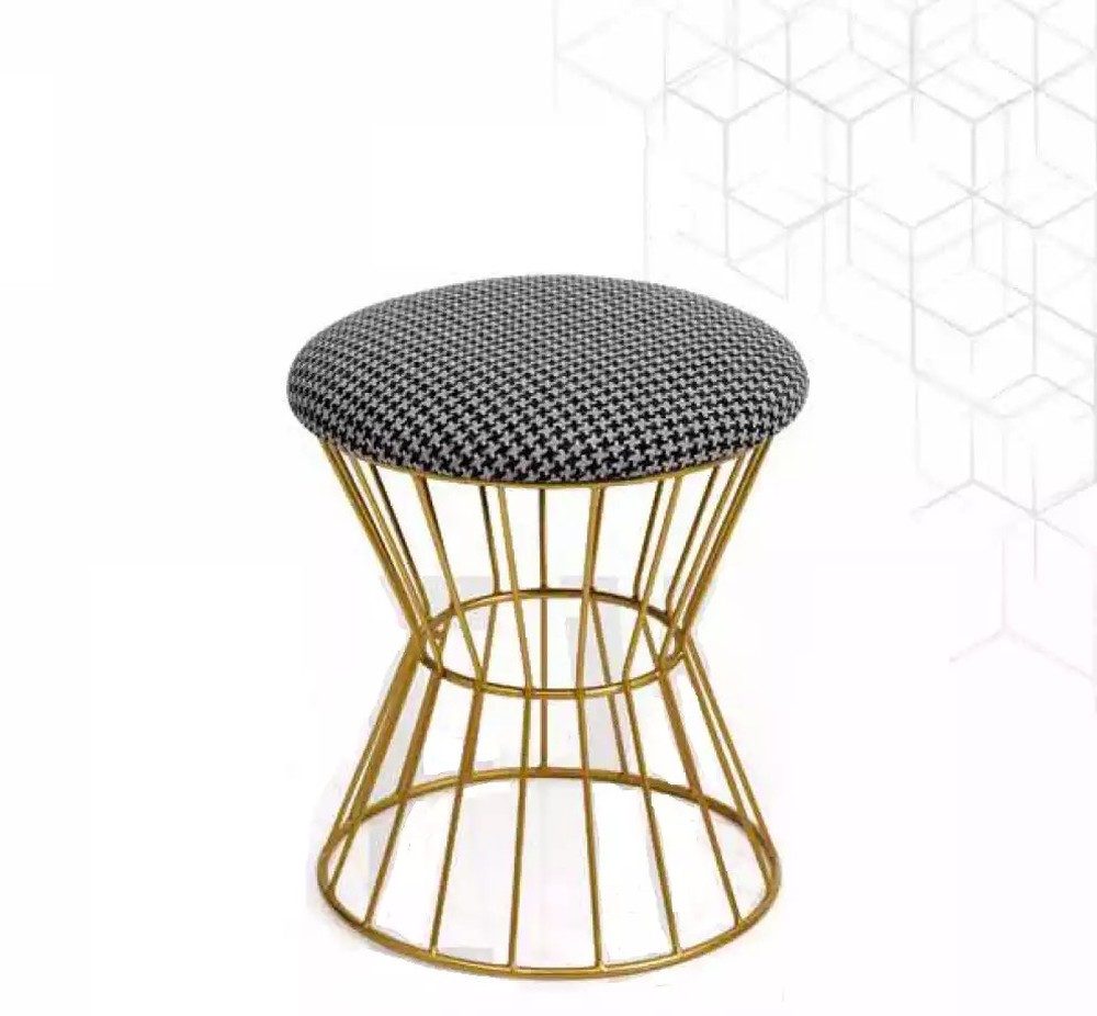 JVmoebel Hocker Eleganter Lounge-Hocker aus hochwertigem Textil in Goldfarbe (1 St., 1x Hocker), Made in Europa