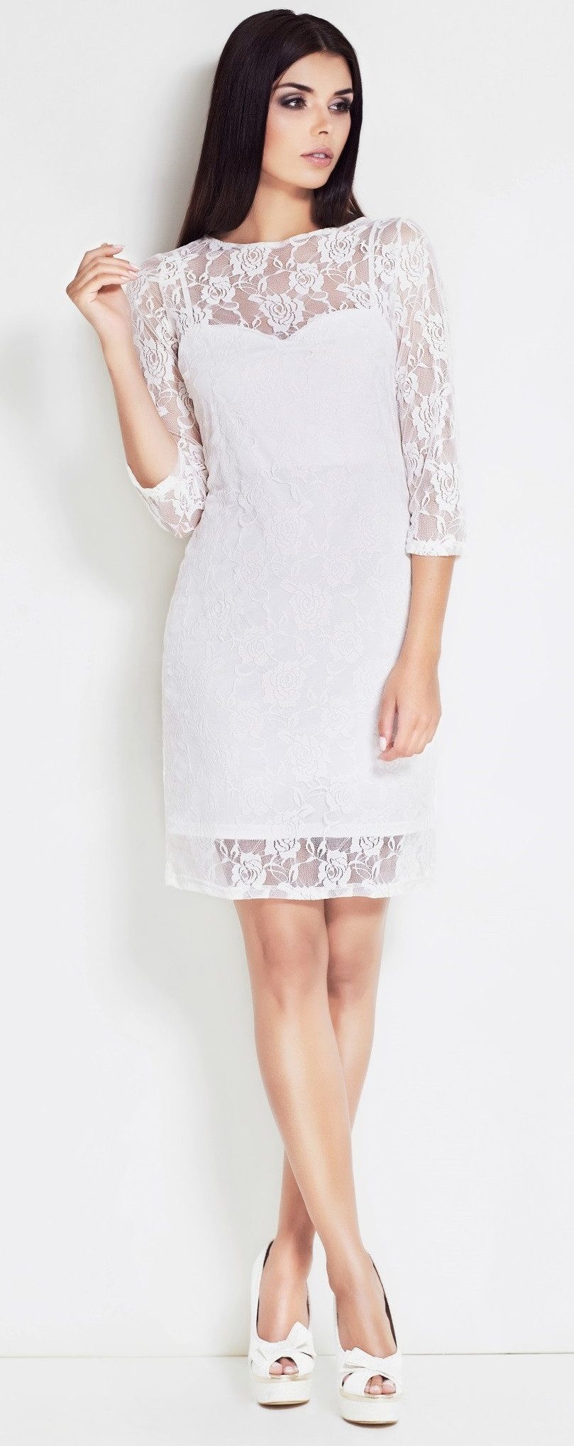 Awama Spitzenkleid mit transparenten Ärmeln und dekorativem Saum