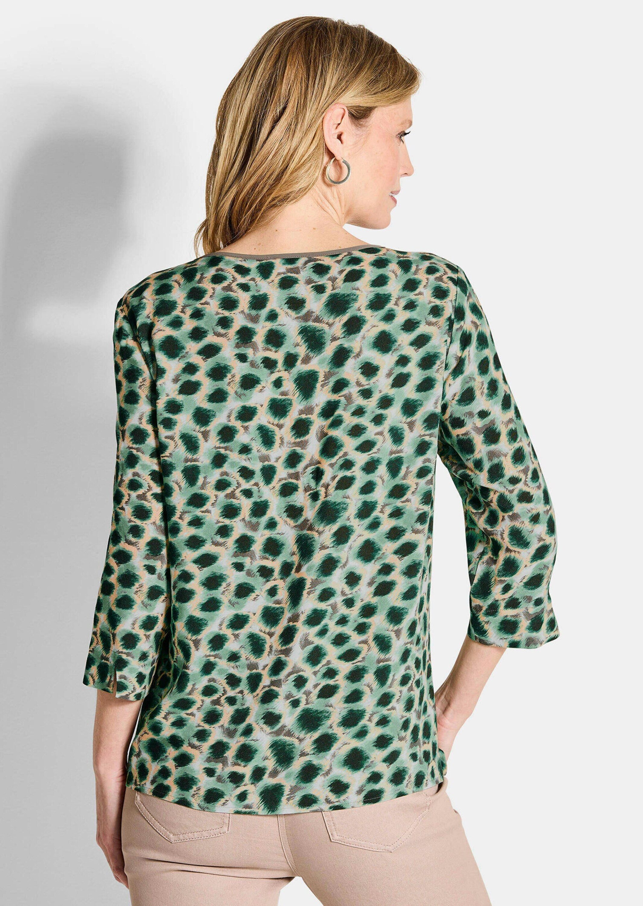GOLDNER Schlupfbluse Kurzgröße: Elegante Viskosebluse mit Leo-Muster Printbluse mit Rundhalsausschnitt, V-Detail und 3/4-Ärmeln
