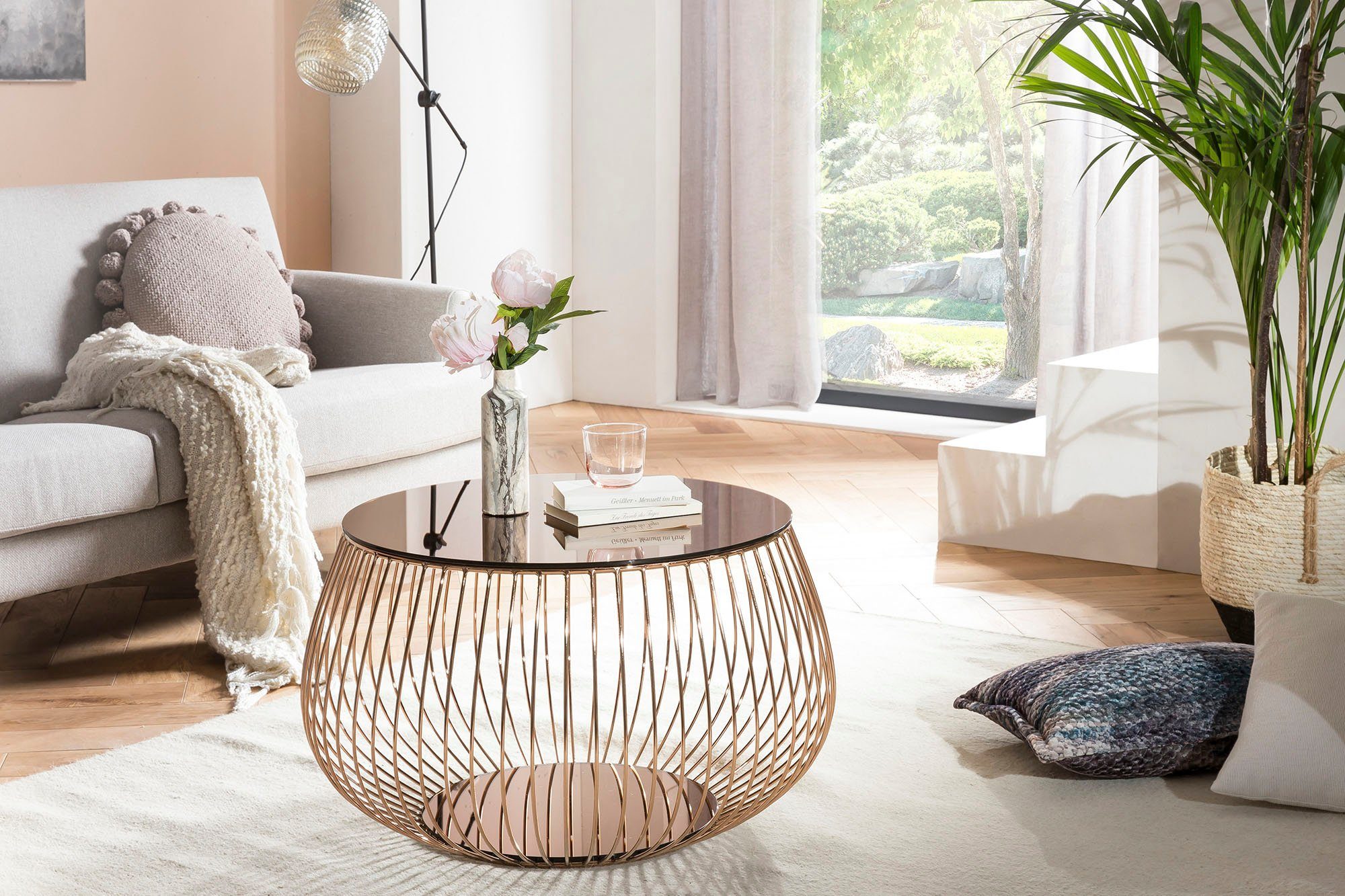 SalesFever Couchtisch Coffeetable: Stilvolle Wohnzimmer-Ergänzung, Kristallklare Eleganz mit Marmoroptik, rosegoldfarben