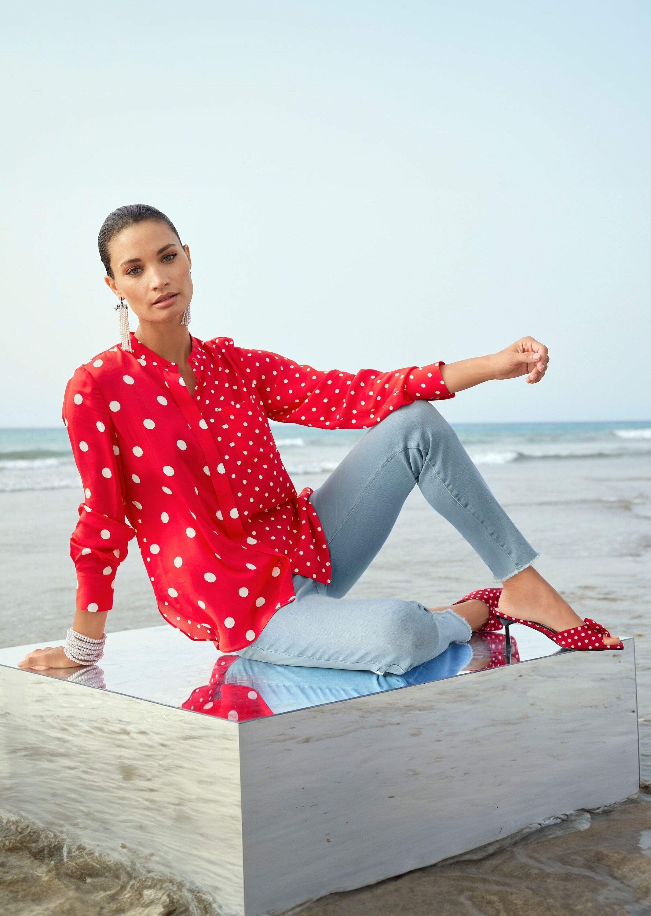 Langarmbluse Viskosebluse mit Pünktchen-Design