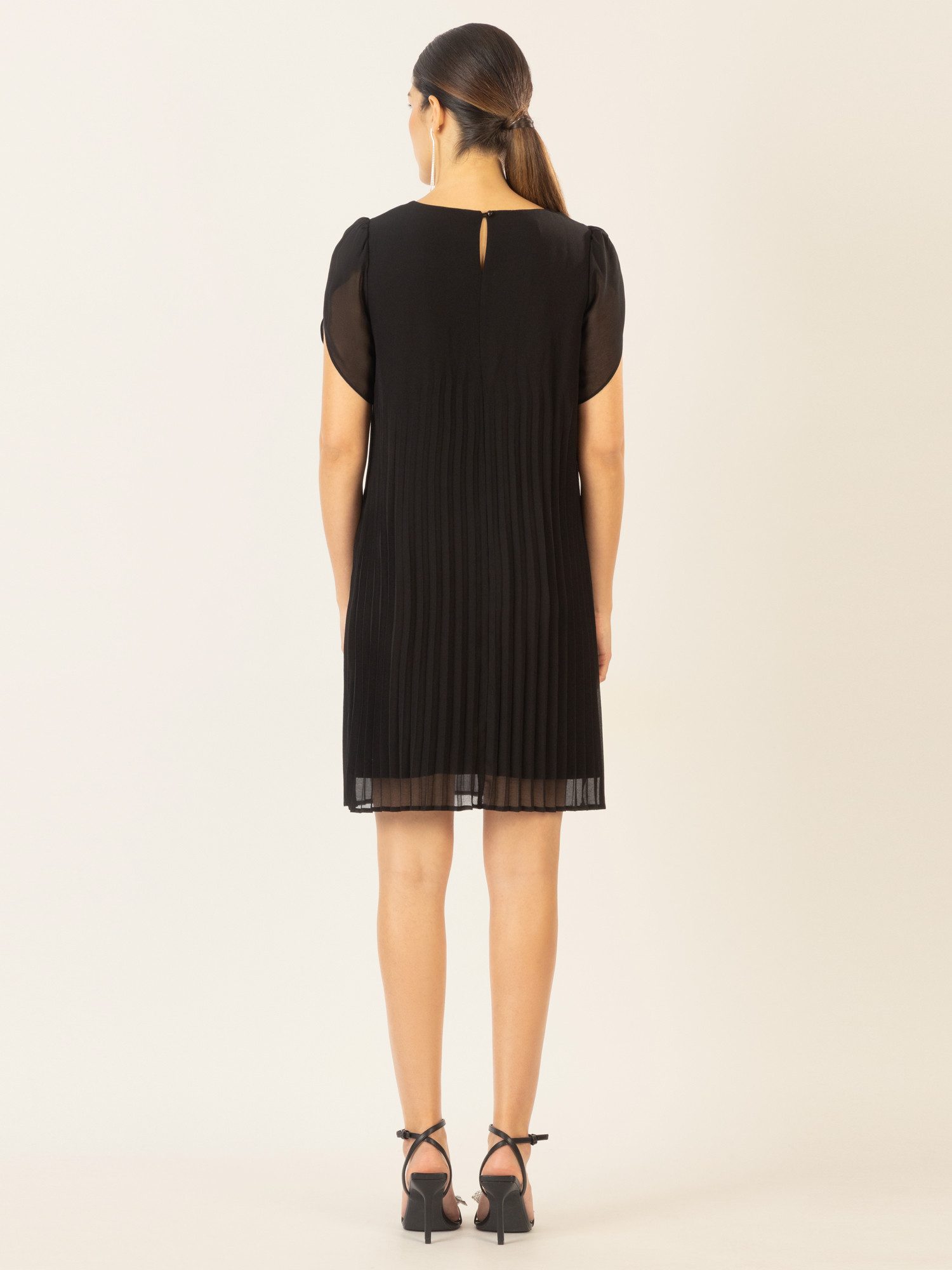 Apart Midikleid aus einem leicht körnigem Georgette