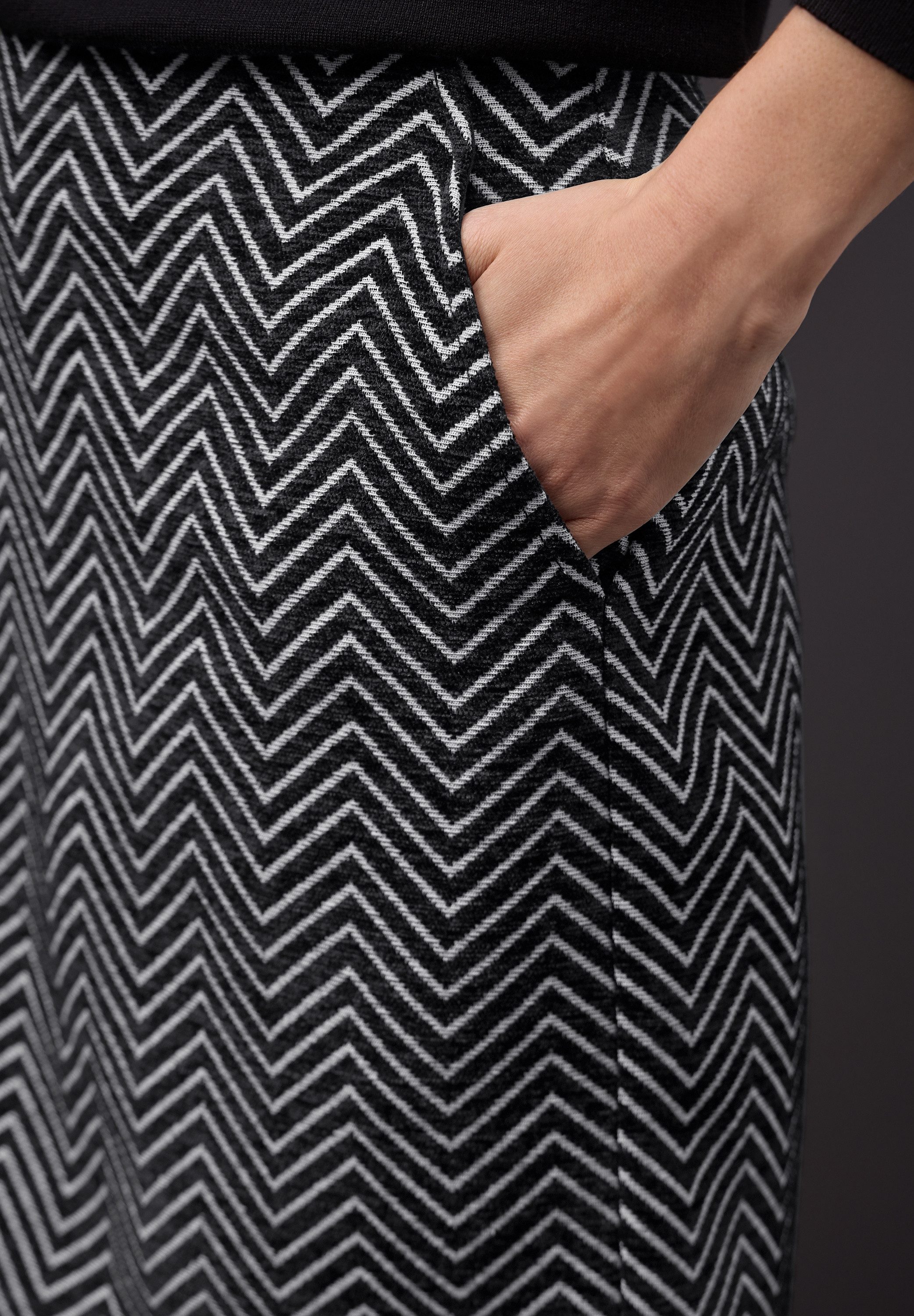 STREET ONE Minirock Style Maja mit Zick-Zack Muster günstig online kaufen