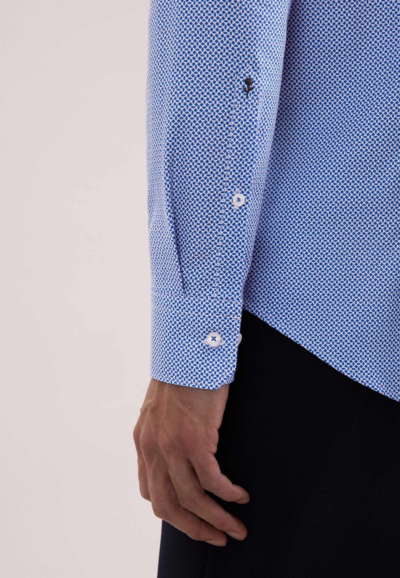 seidensticker Businesshemd Schwarze Rose Slim 1/1 Covered-Button-Down-Kragen Druck
