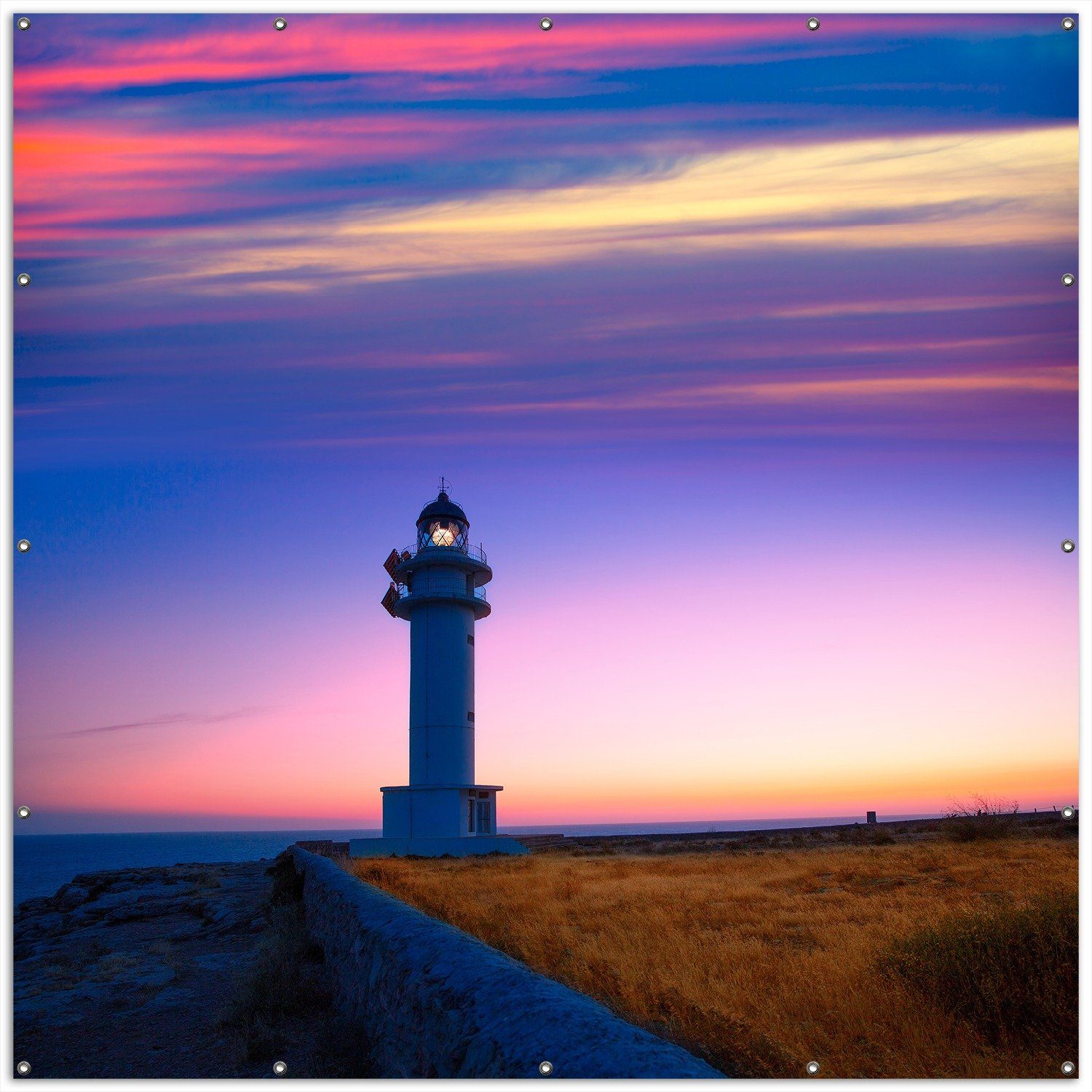 Thumbnail - Wallario Sichtschutzzaunmatten Leuchtturm am Abend auf den Balearen Malerischer Himmel, rund