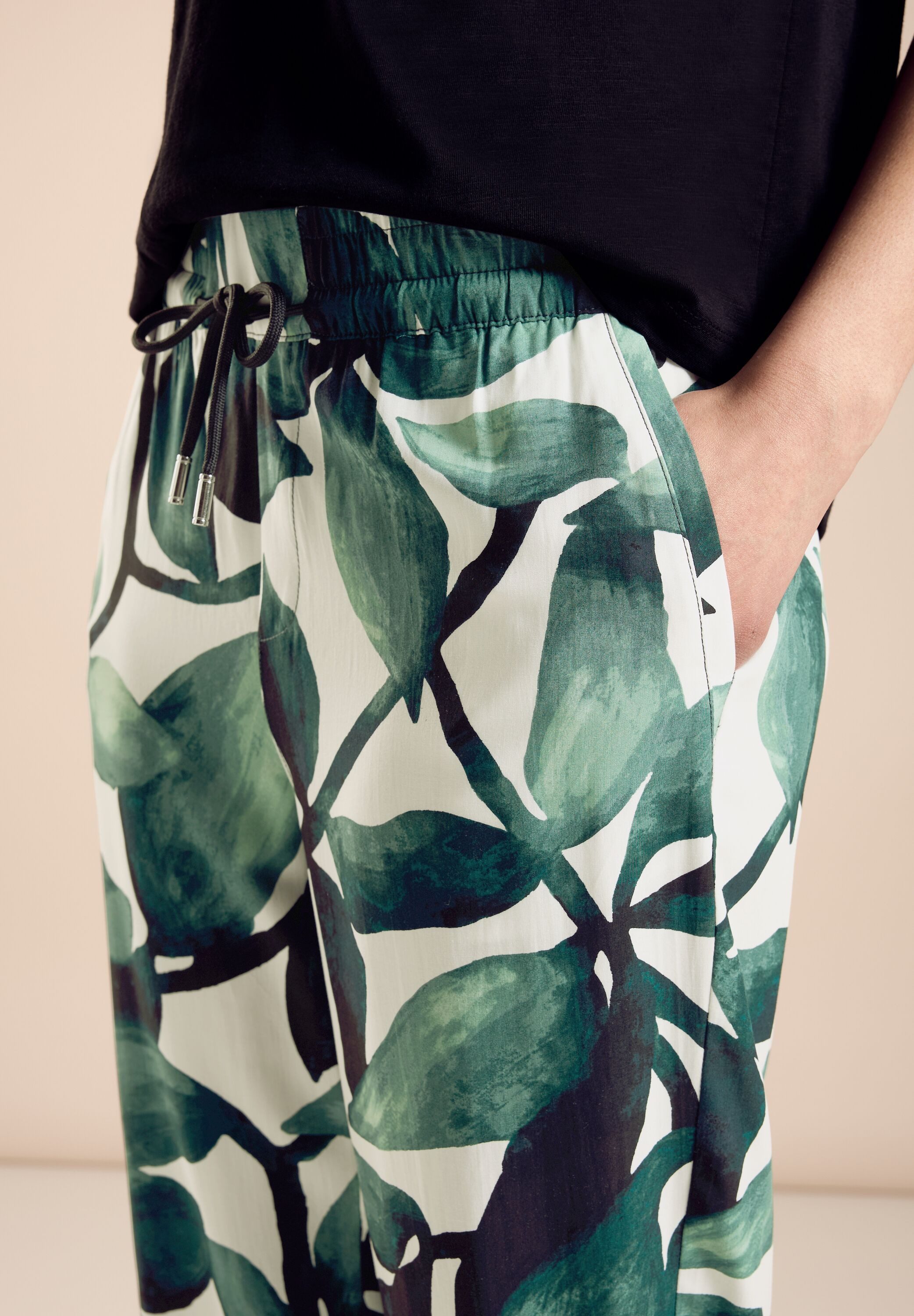 STREET ONE Stoffhose Middle Waist