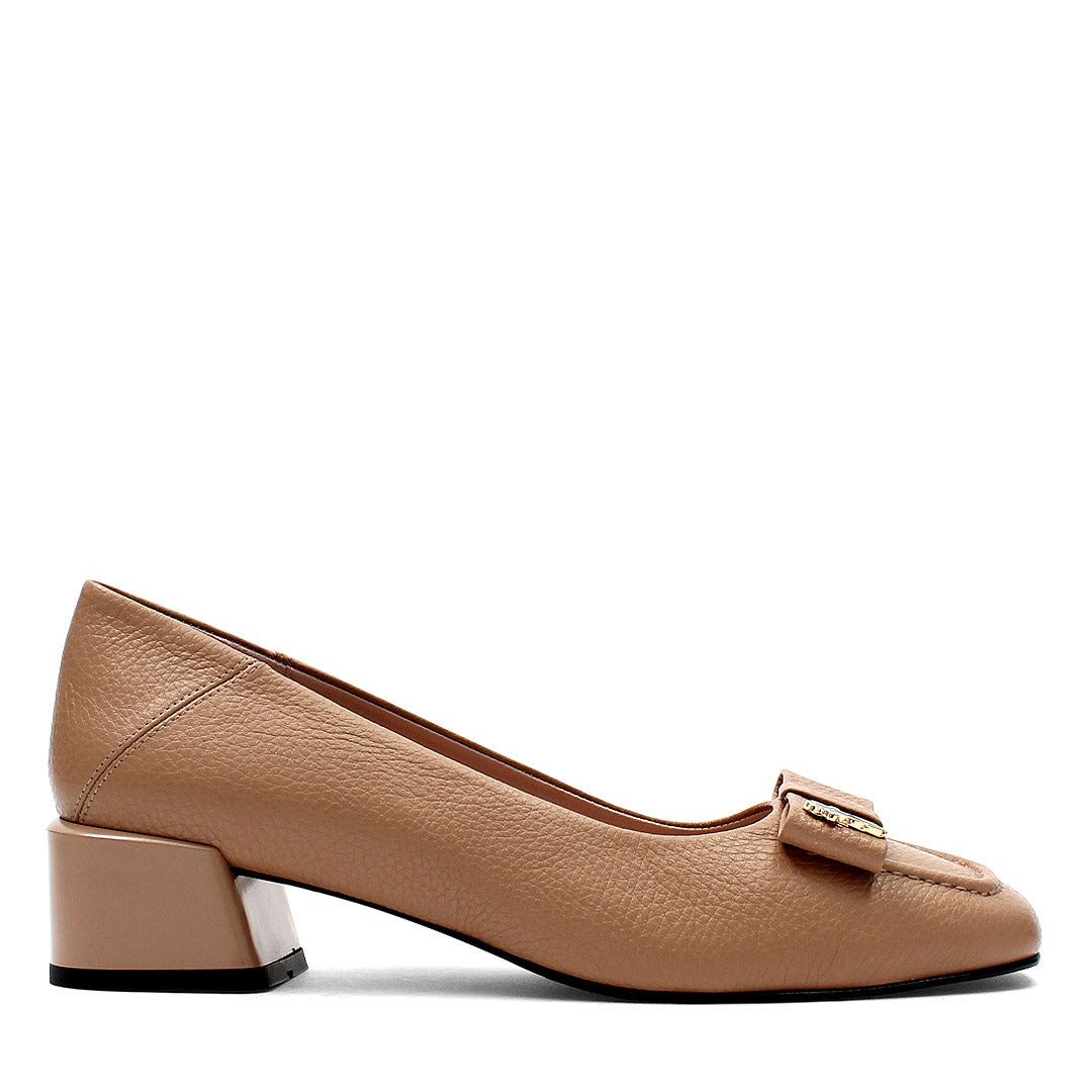 Celal Gültekin 752-31706 Туфли Leder mit Schleifendetail und Blockabsatz.