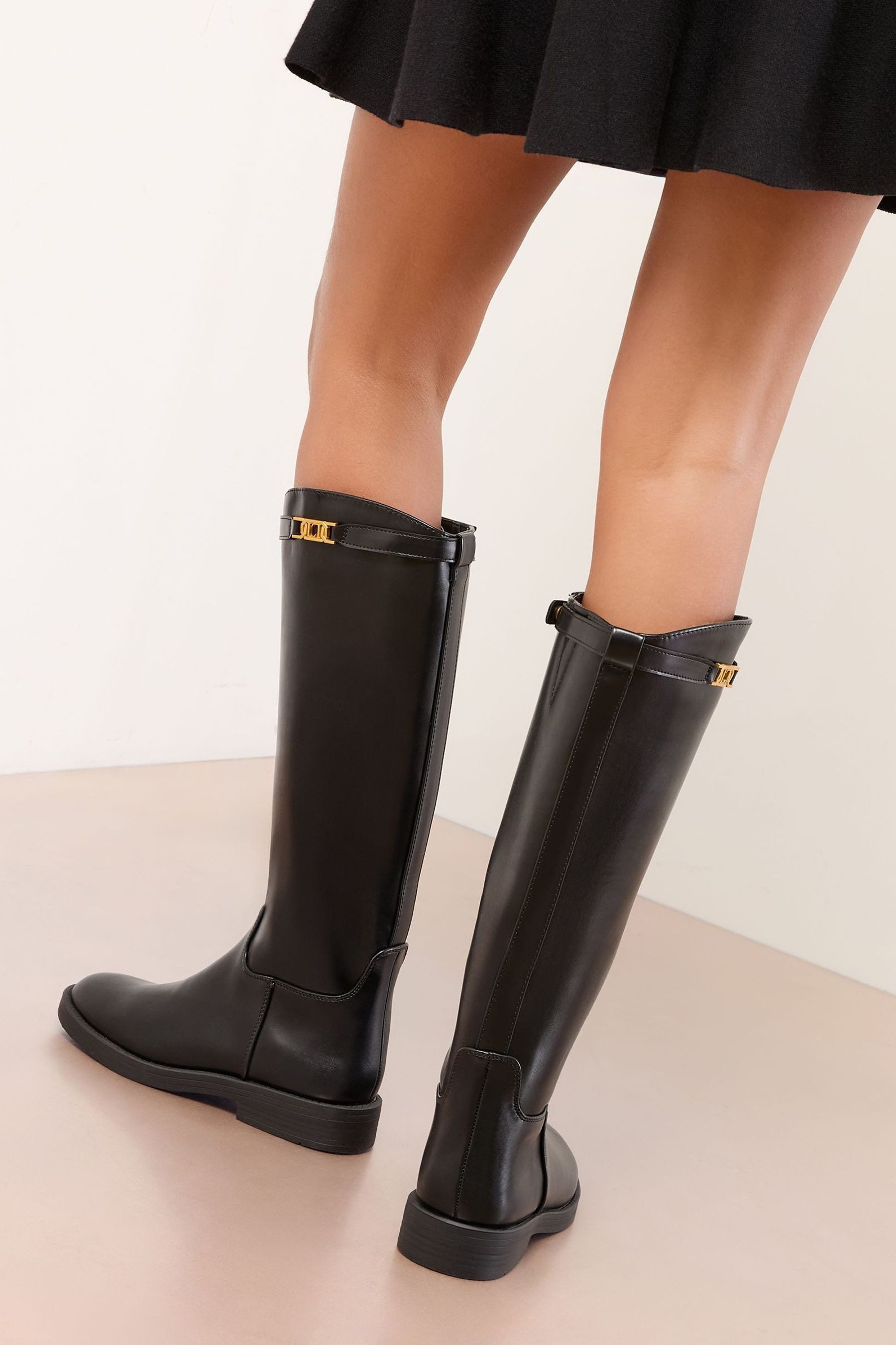 LIPSY Lipsy Hochschaft-Reiterstiefel aus Kunstleder Stiefel (1-tlg) günstig online kaufen