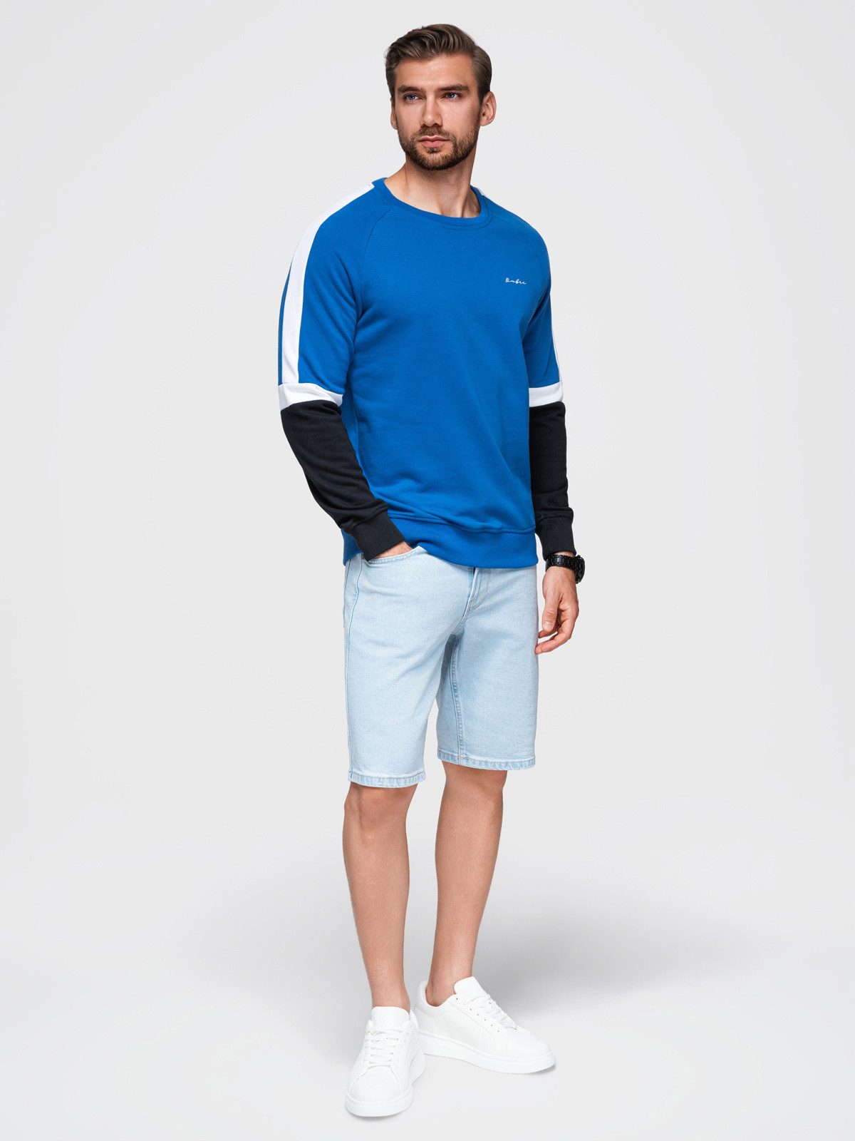 Sweatshirt Dreifarbiges Herren-Sweatshirt mit Raglanärmeln