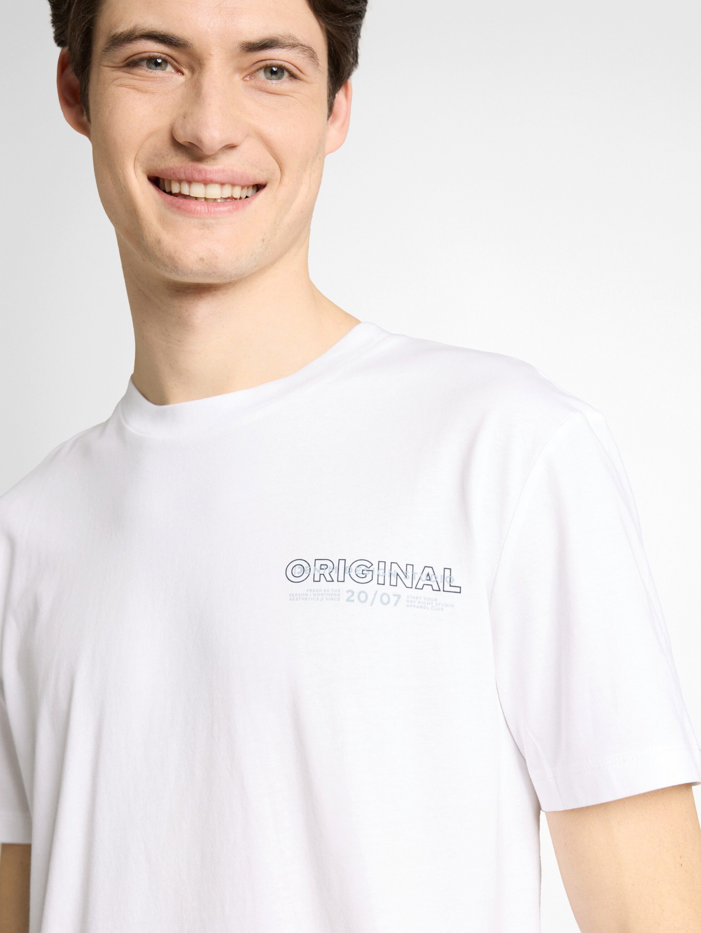 TOM TAILOR Denim Rundhalsshirt mit verschiedenen Logo Prints