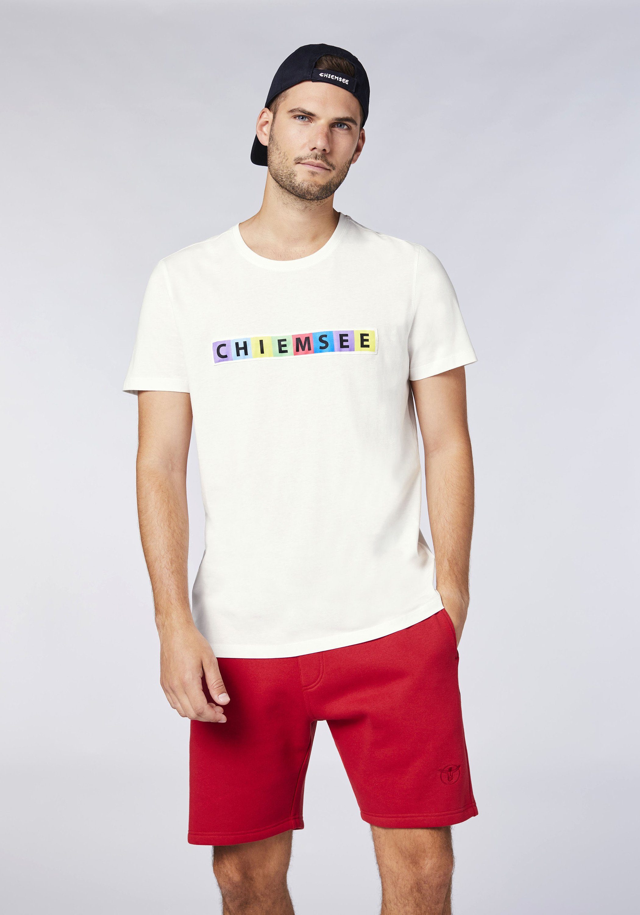 Print-Shirt Chiemsee T-Shirt White mit Star Multicolour-Logo