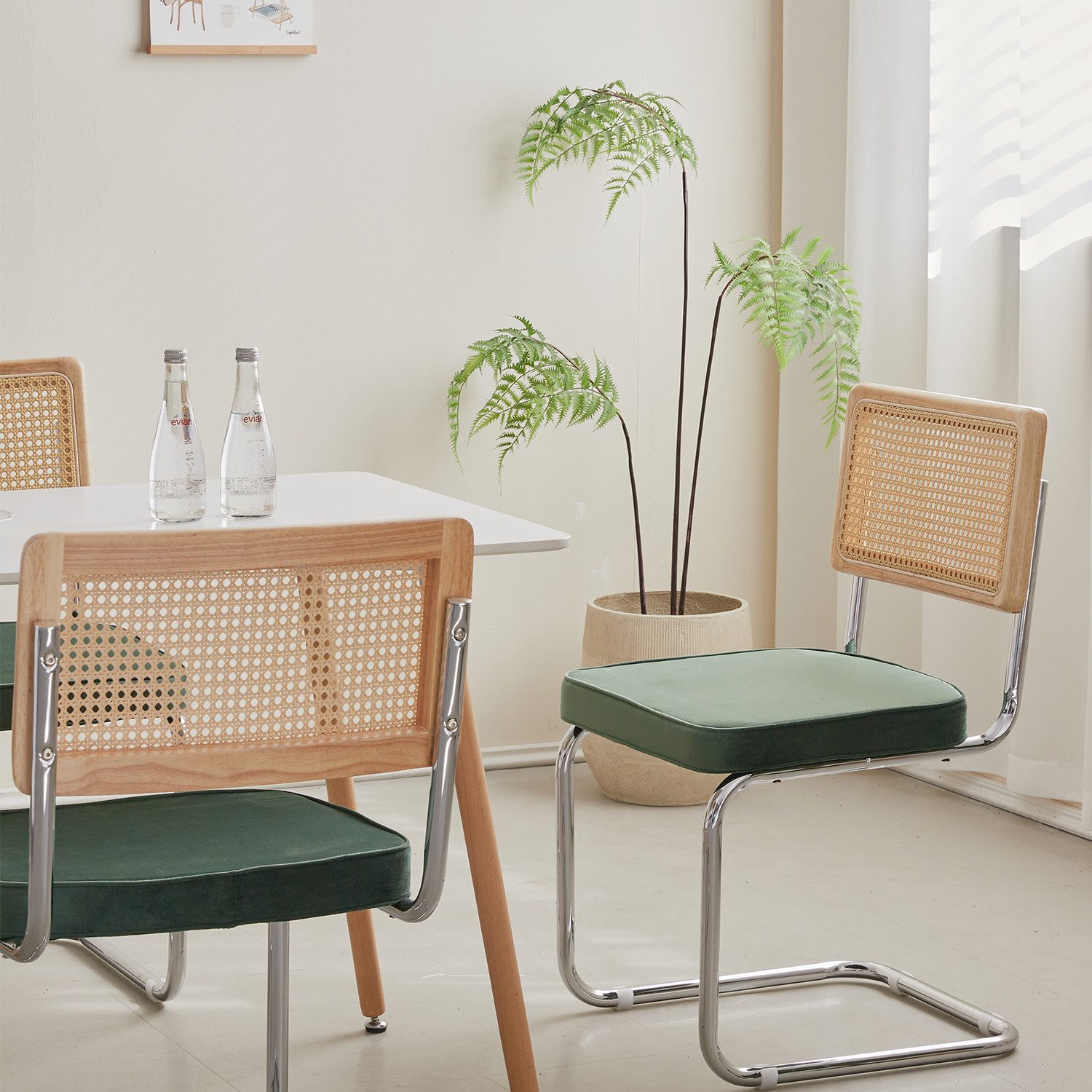 GrandCA HOME Esszimmerstuhl 2er/4er Set Esszimmerstuhl aus Rattan, Retro-Küchenstuhl (4 St), mit Kissen, 50 × 45 × 83 cm