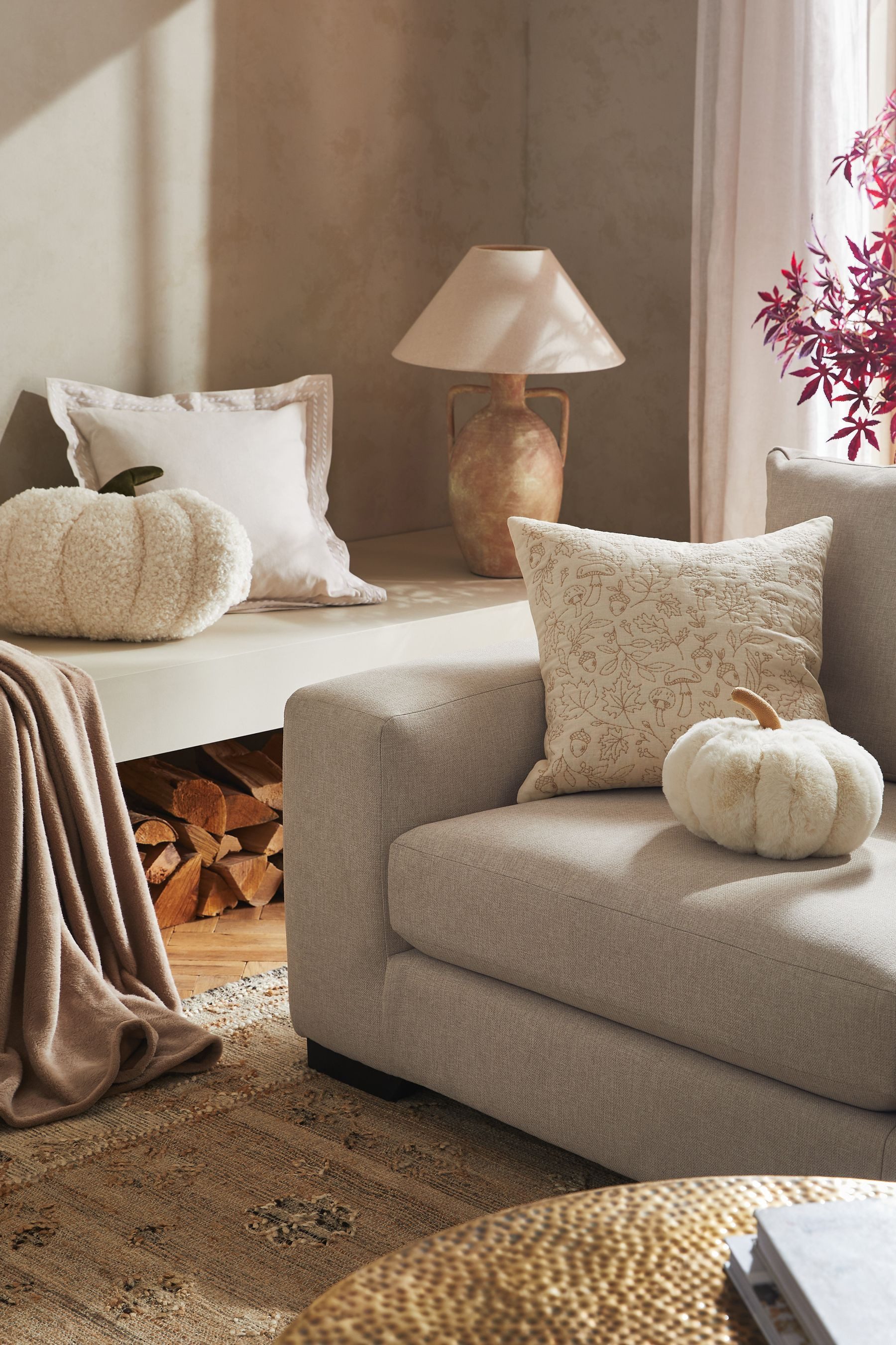 Pillow Perfect Herbst-Dekokissen – Vogelscheuche Motiv, 41,9 X 41,9 Cm, Aus Jute, Für Sofa & Wohnzimmer