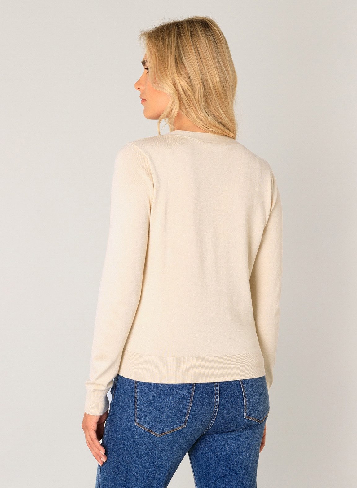 Base Level Strickjacke Yvon mit V-Ausschnitt