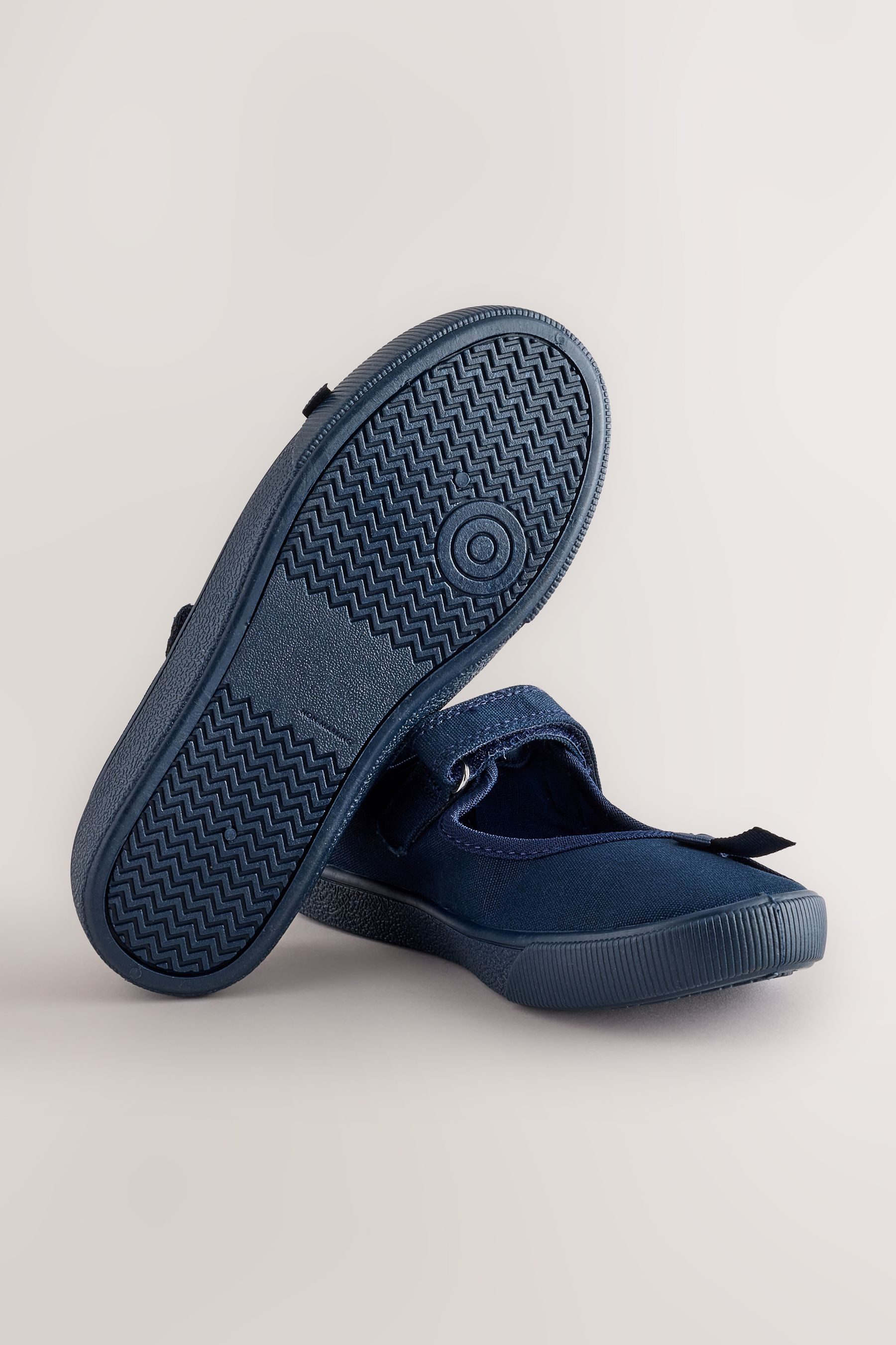 Next Stoffschuhe für die Schule mit Schleife Sneaker – Bild 5 von 5