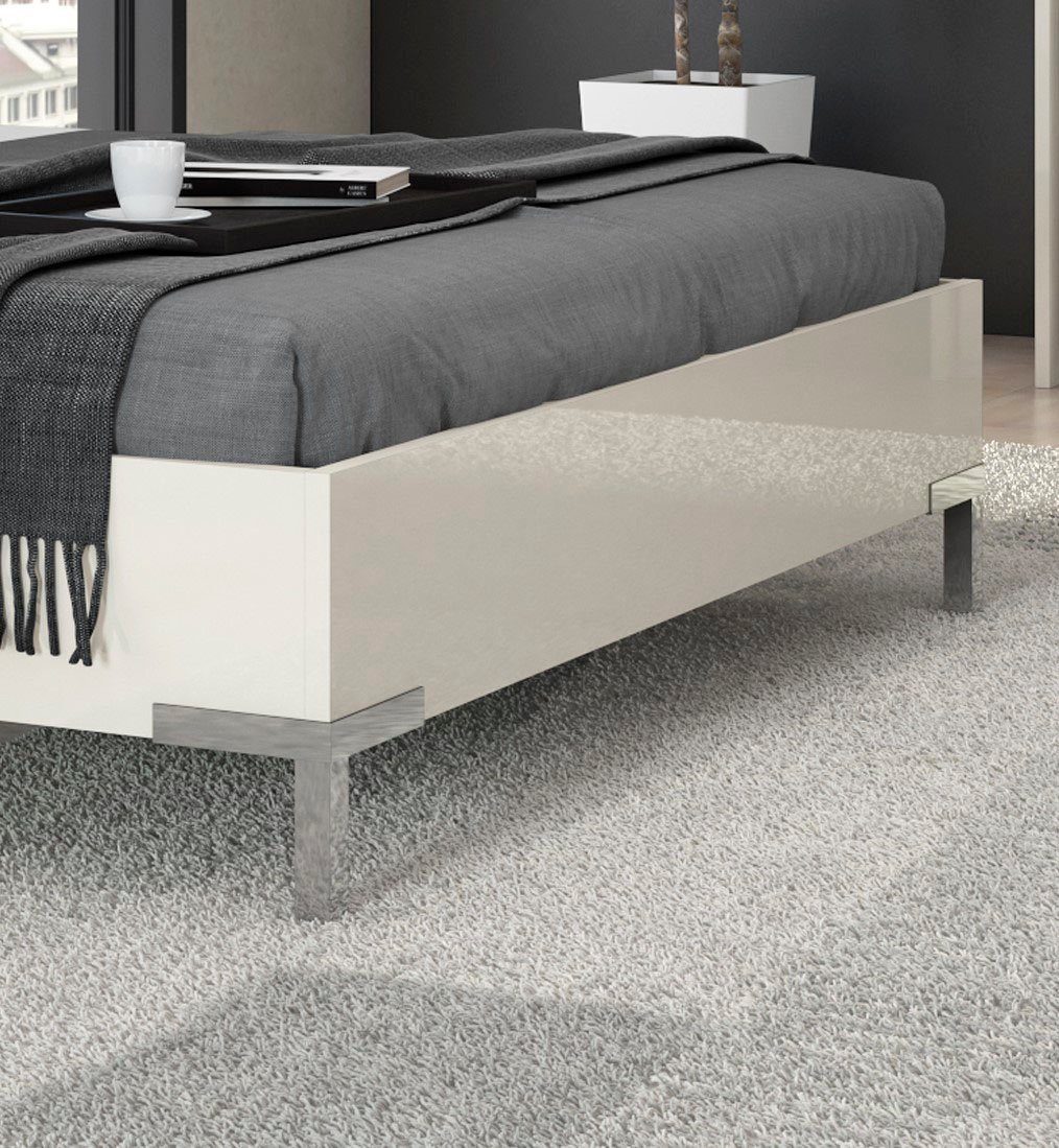OTTO home Bett Piano, Liegefläche 160x200 oder 180x200cm, FSC-zertifiziert, mit gepolstertem Kopfteil, UV Lackierung hochglanz beige oder weiß