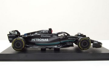 Maisto® Modellauto Mercedes AMG W14 E Formel 1 2023 #63 Russell mit Figur Modellauto, Maßstab 1:43