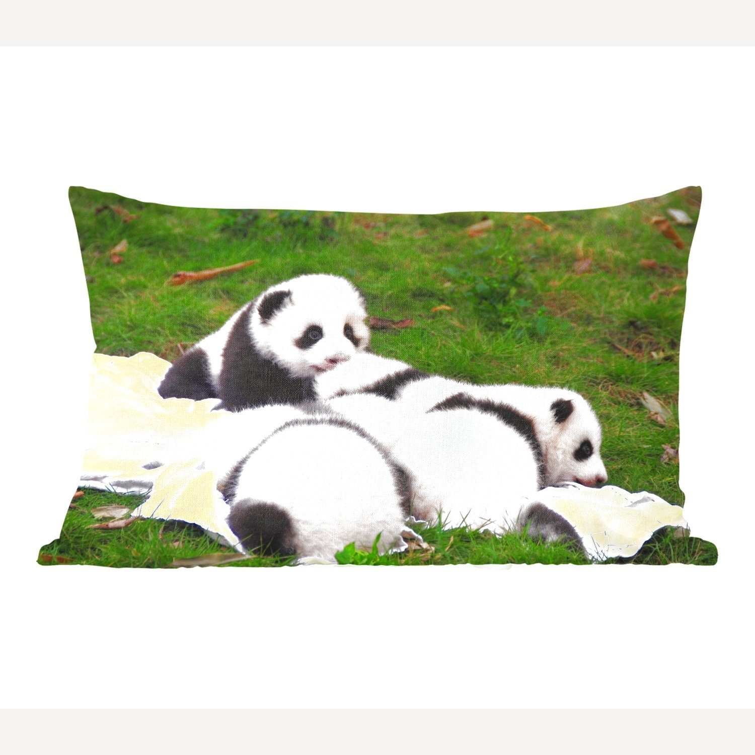 MuchoWow Dekokissen Pandas - Gras - Decke, Wohzimmer Dekoration, Zierkissen, Dekokissen mit Füllung, Schlafzimmer