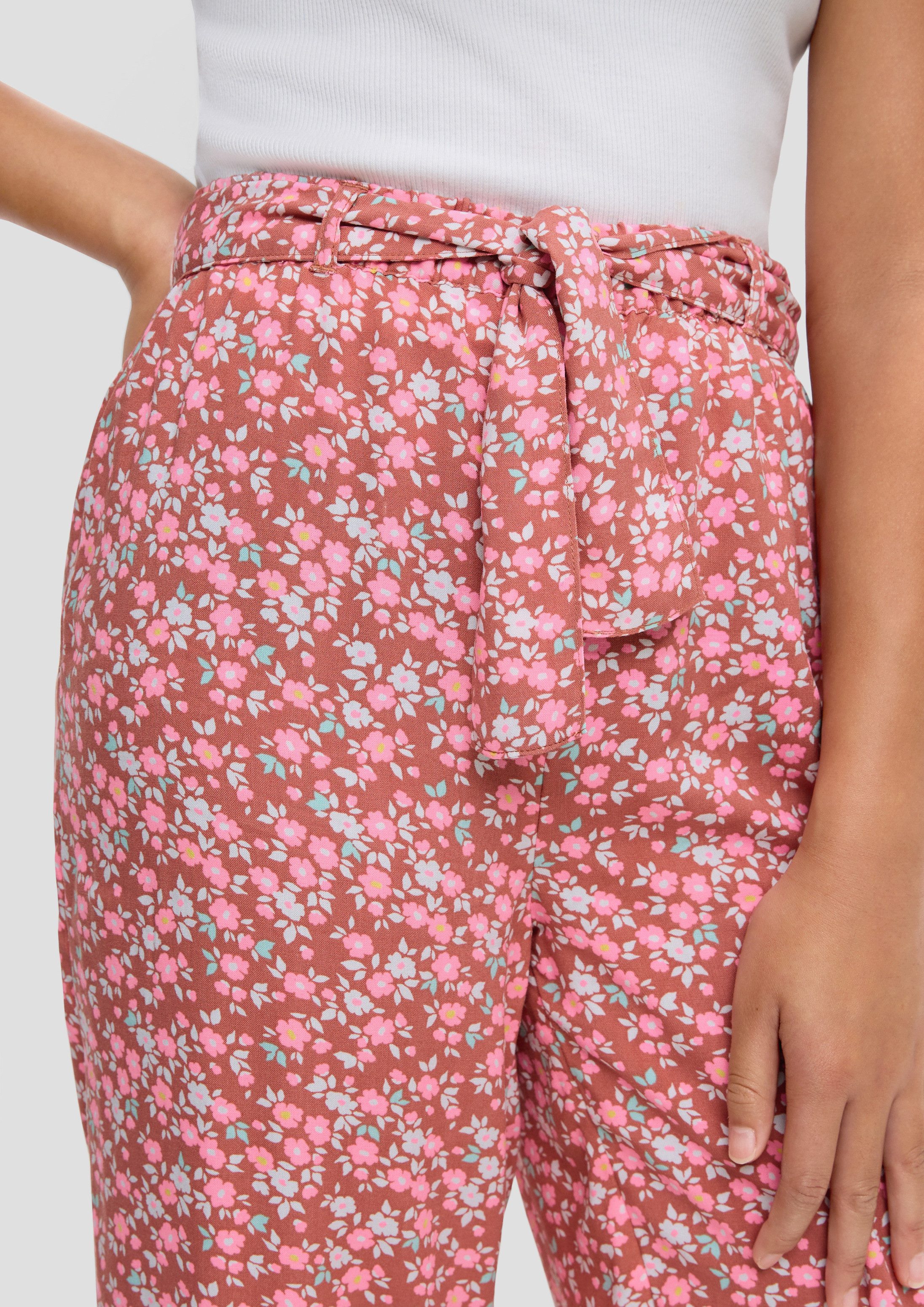 s.Oliver Culotte Hose Schlupfhose aus feiner Viskose mit Bindeband