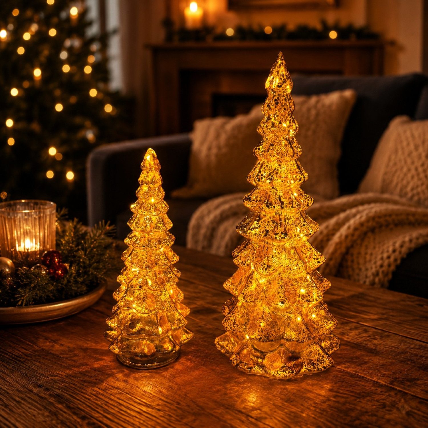 Online-Fuchs LED-Dekofigur Tannenbaum Set aus Glas mit LED-Lichterkette & Timer - Weihnachtsdeko (warmweiße Beleuchtung, in 4 Farben erhältlich), inklusive prak – Bild 2 von 4