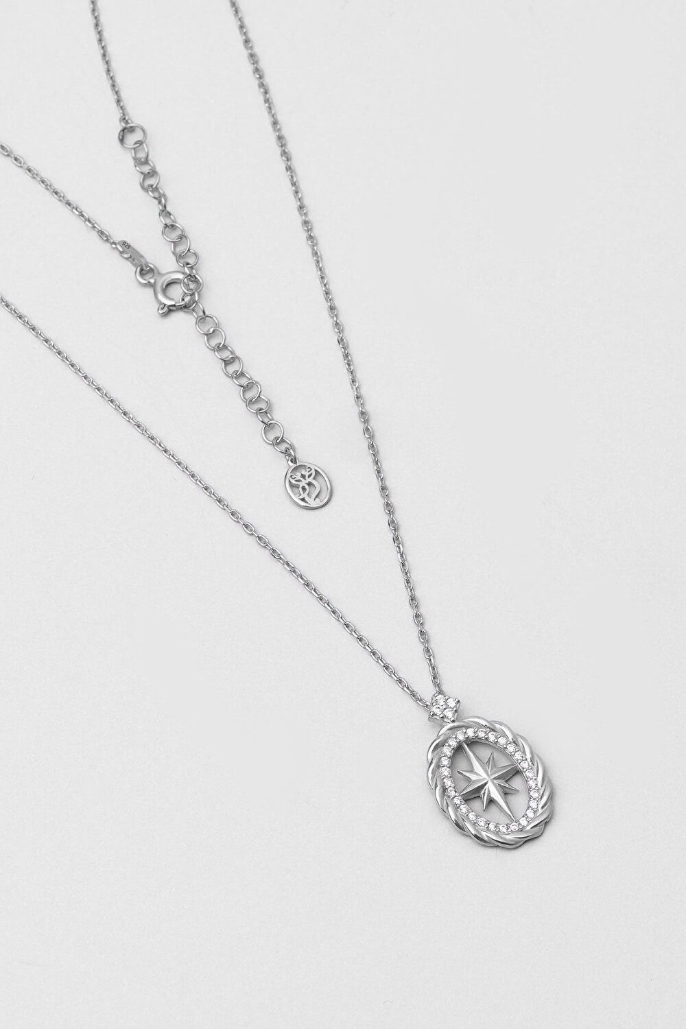 Kette mit Einhänger Freiheitsstern 18K Weißgold-Halskette