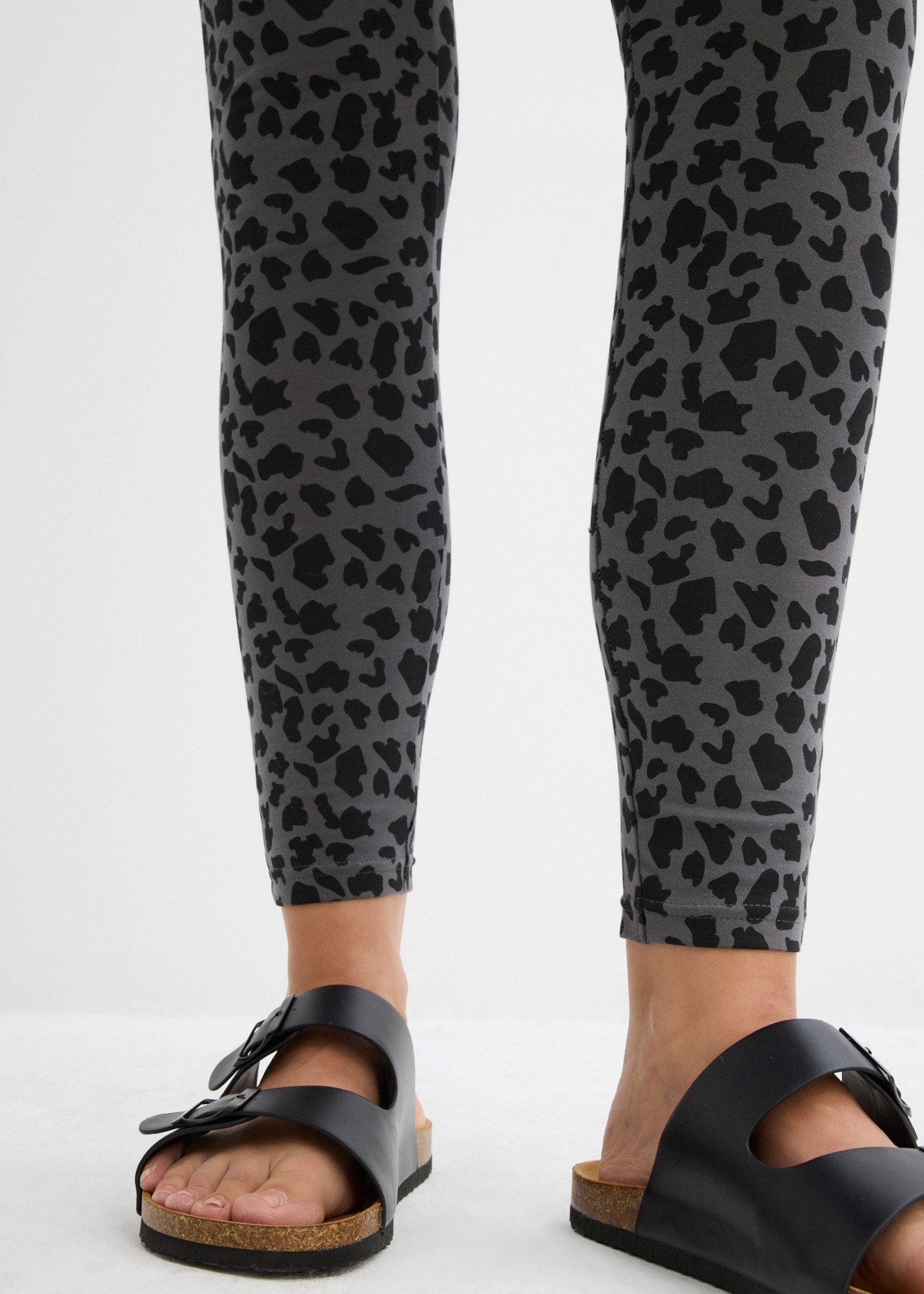 bonprix Umstandsleggings im praktischen Doppelpack, aus Baumwolle und Elasthan, Skinny Fit – Bild 5 von 5