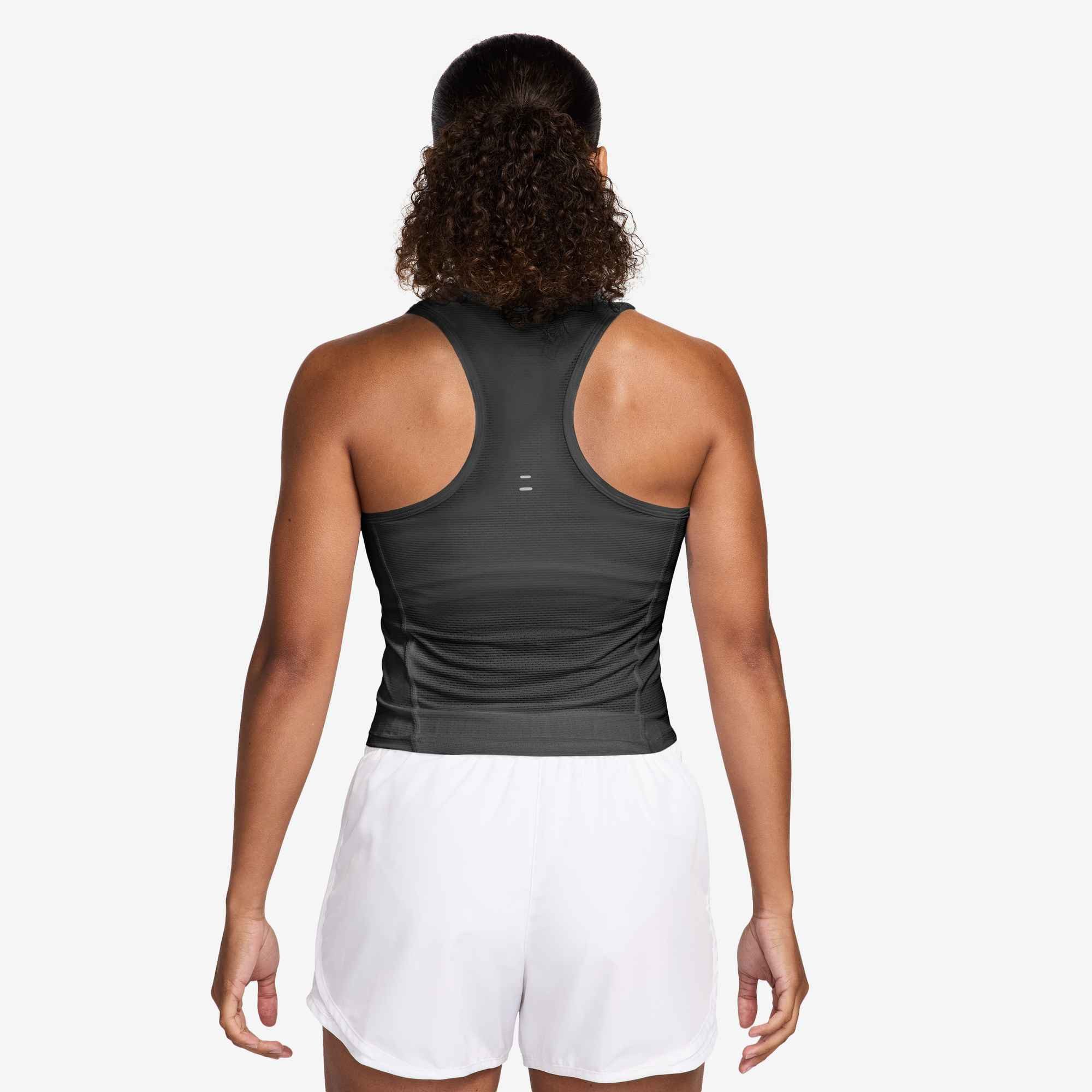 Nike Tanktop W NK TEMPO DF CRP MESH TANK mit Rundhalsausschnitt, aus Polyester und Elasthan