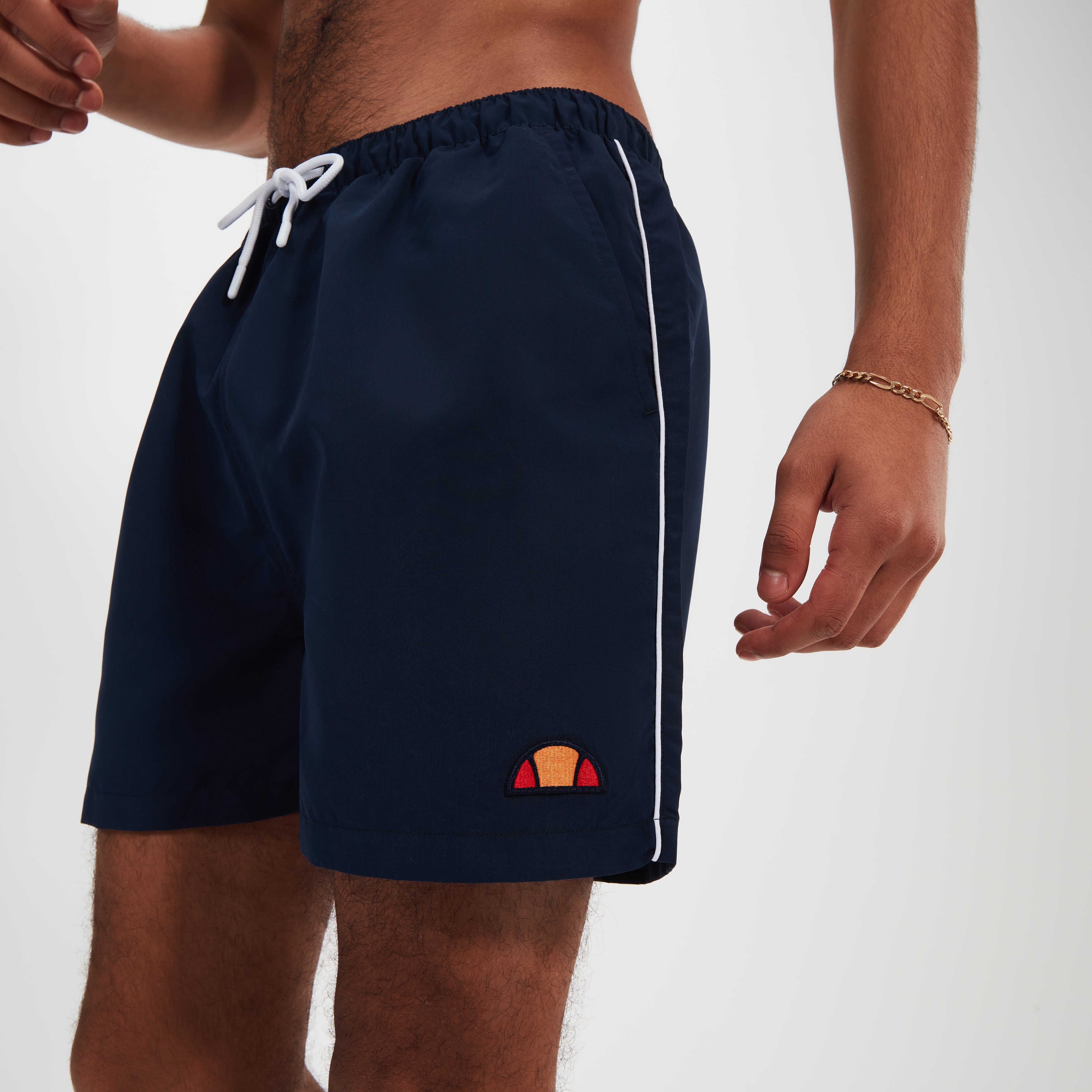 Ellesse Badehose DEM SLACKERS SWIM SHORT mit Logostickerei, aus Polyester in Microfaser-Qualität