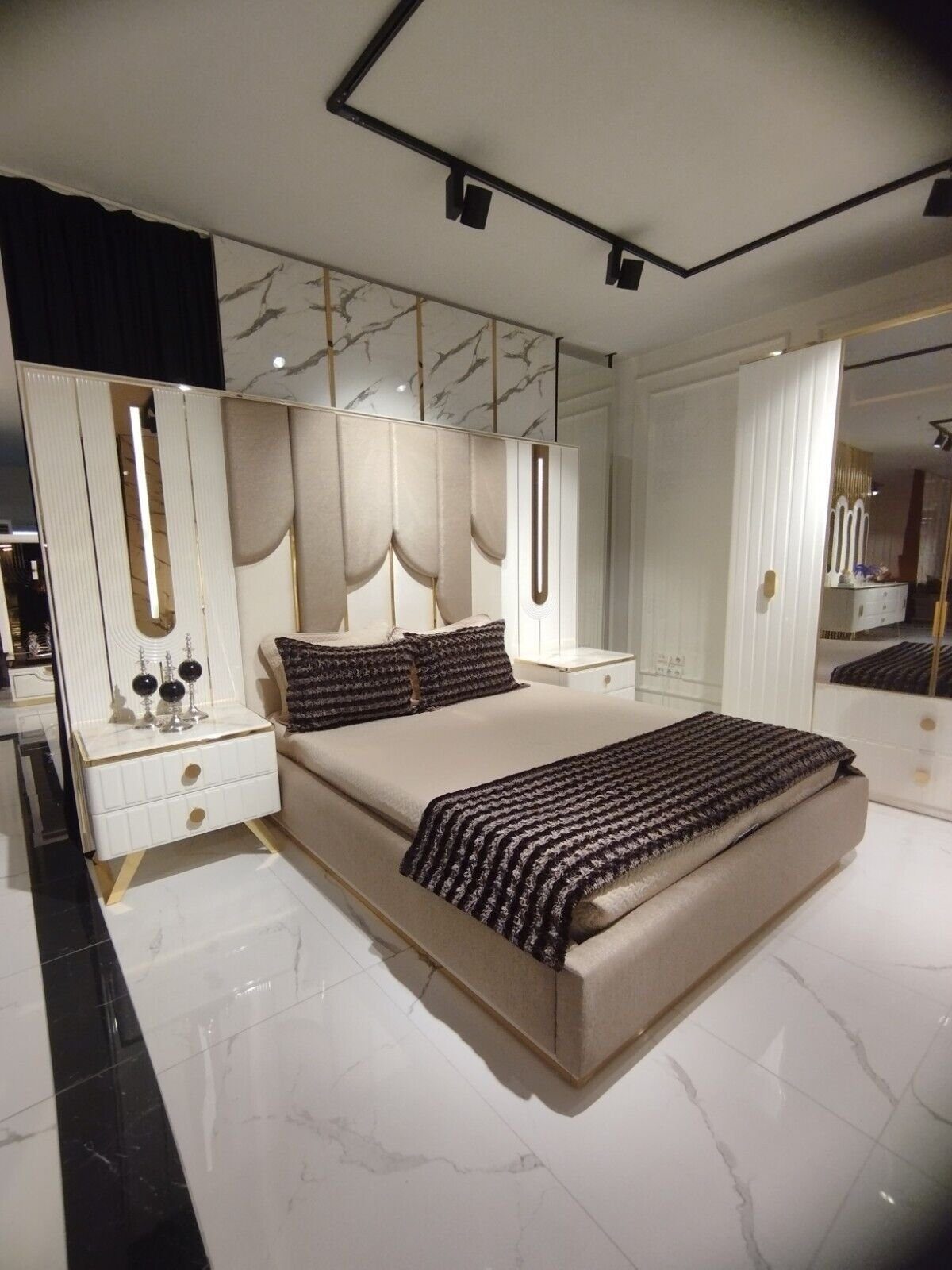 SOFORT, cm Nachttische Schlafzimmer-Set 2x Europa mit Bett, in Made Möbel 180x200 2x (3-St., Bett Modern JVmoebel Nachttische),