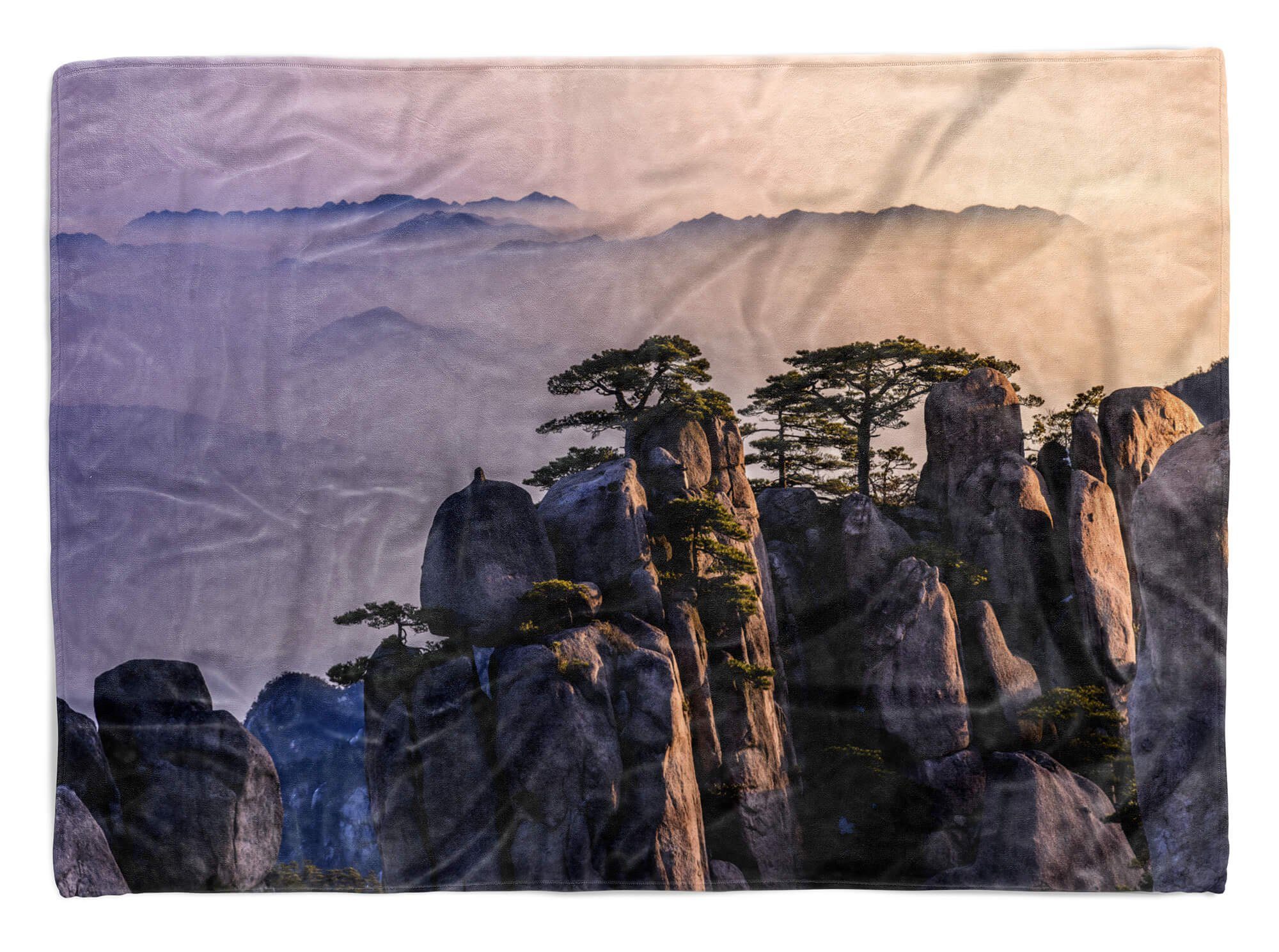 Sinus Art Handtücher Handtuch Strandhandtuch Saunatuch Kuscheldecke mit Fotomotiv Berge Bäume Asien Natur, Baumwolle-Polyester-Mix (1-St), Handtuch