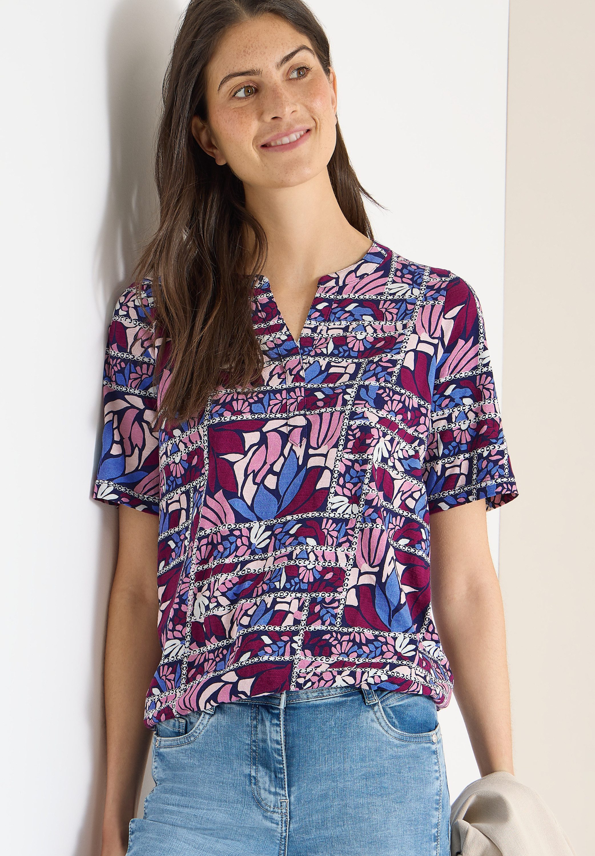 V-Shirt