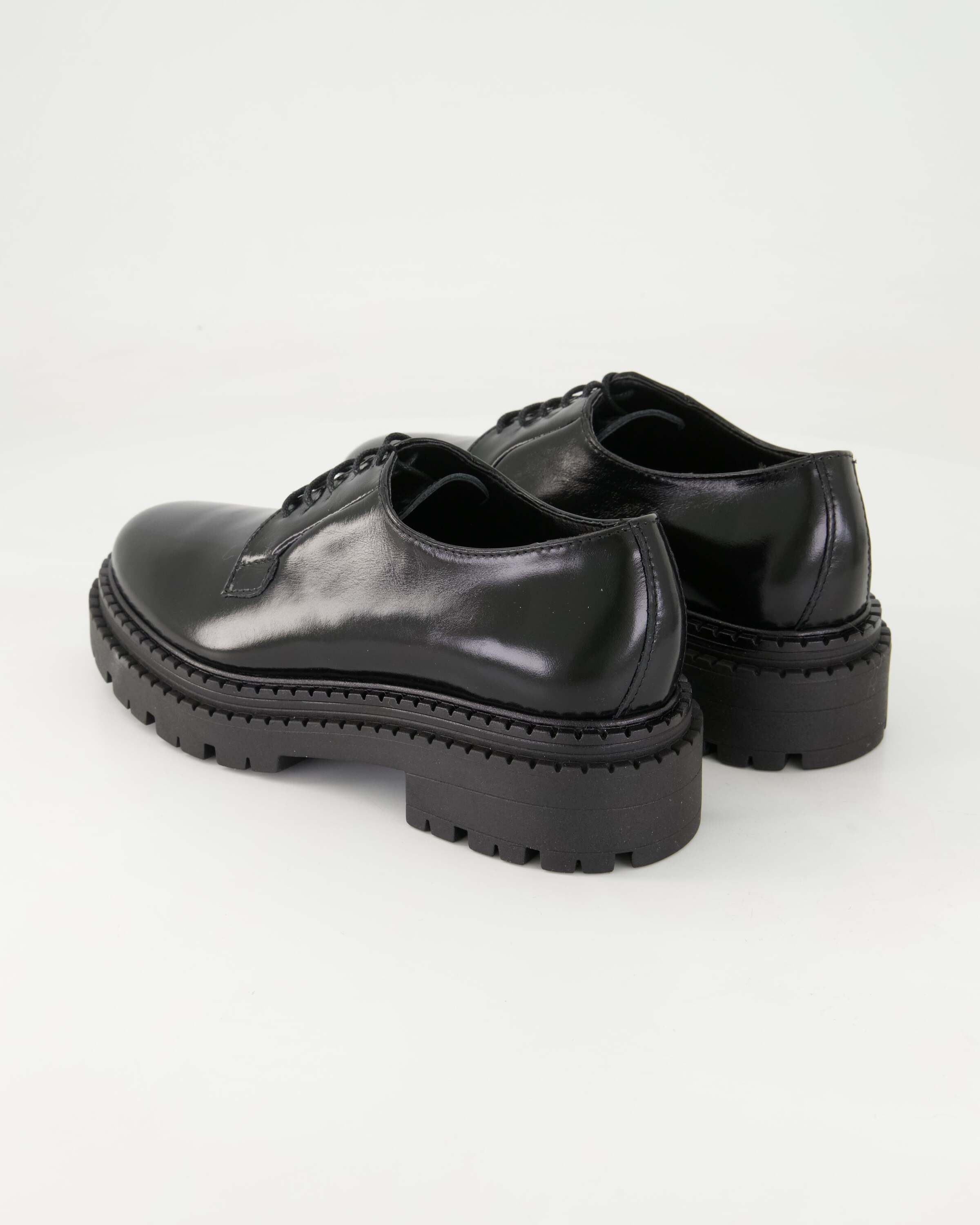 George Watts Buffy Schnürschuh Obermaterial: Beschichtetes Leder