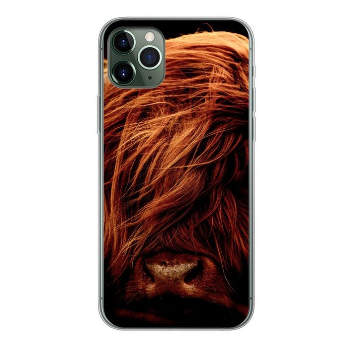 MuchoWow Handyhülle Schottischer Highlander - Kuh - Hörner - Porträt - Tiere Handyhülle Apple iPhone 11 Pro Max Smartphone-Bumper Print Handy